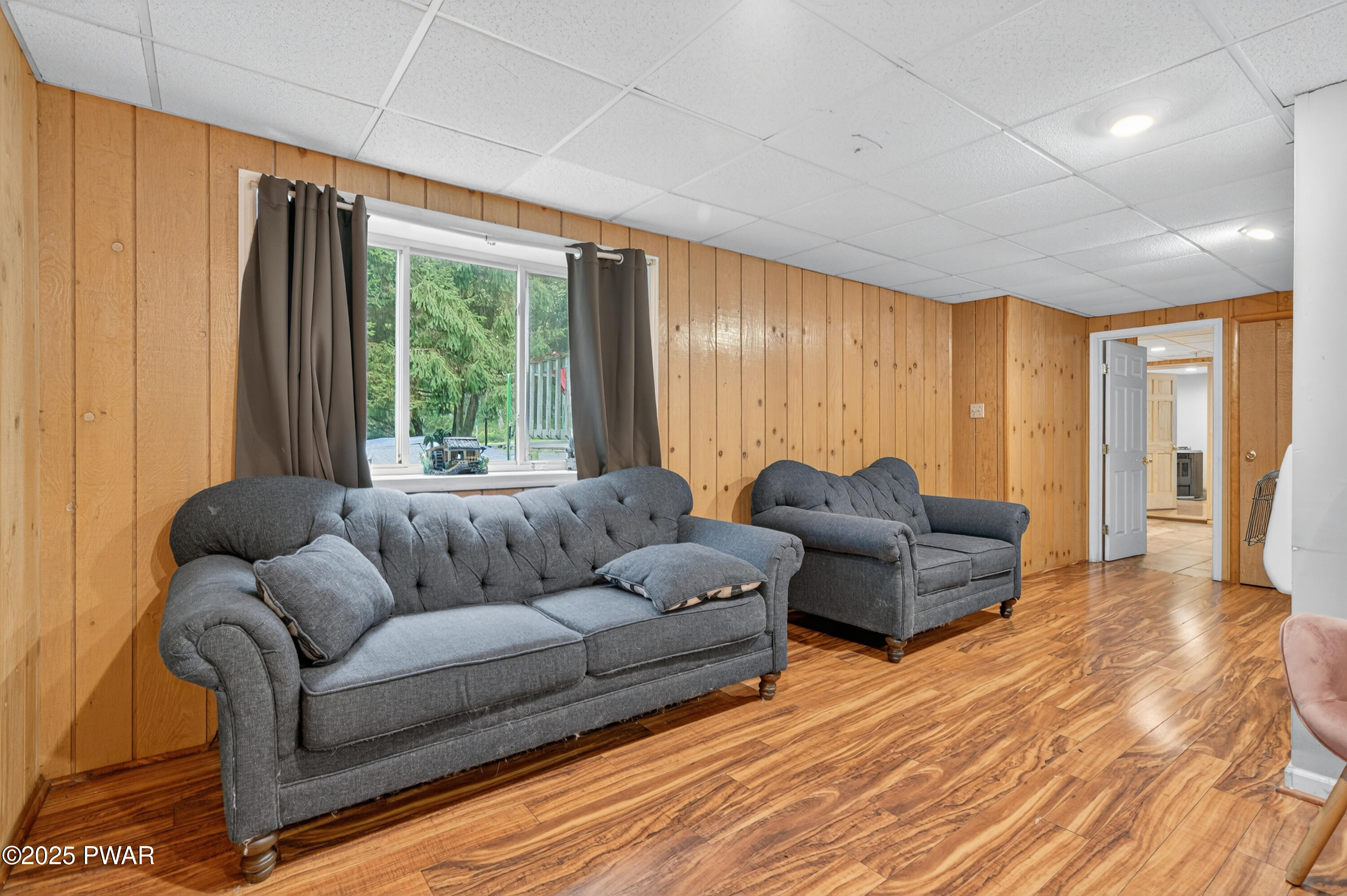 Lords Valley, Pennsylvania 18428, United States, 4 Bedrooms Bedrooms, ,3 BathroomsBathrooms,Residential,Active,195329