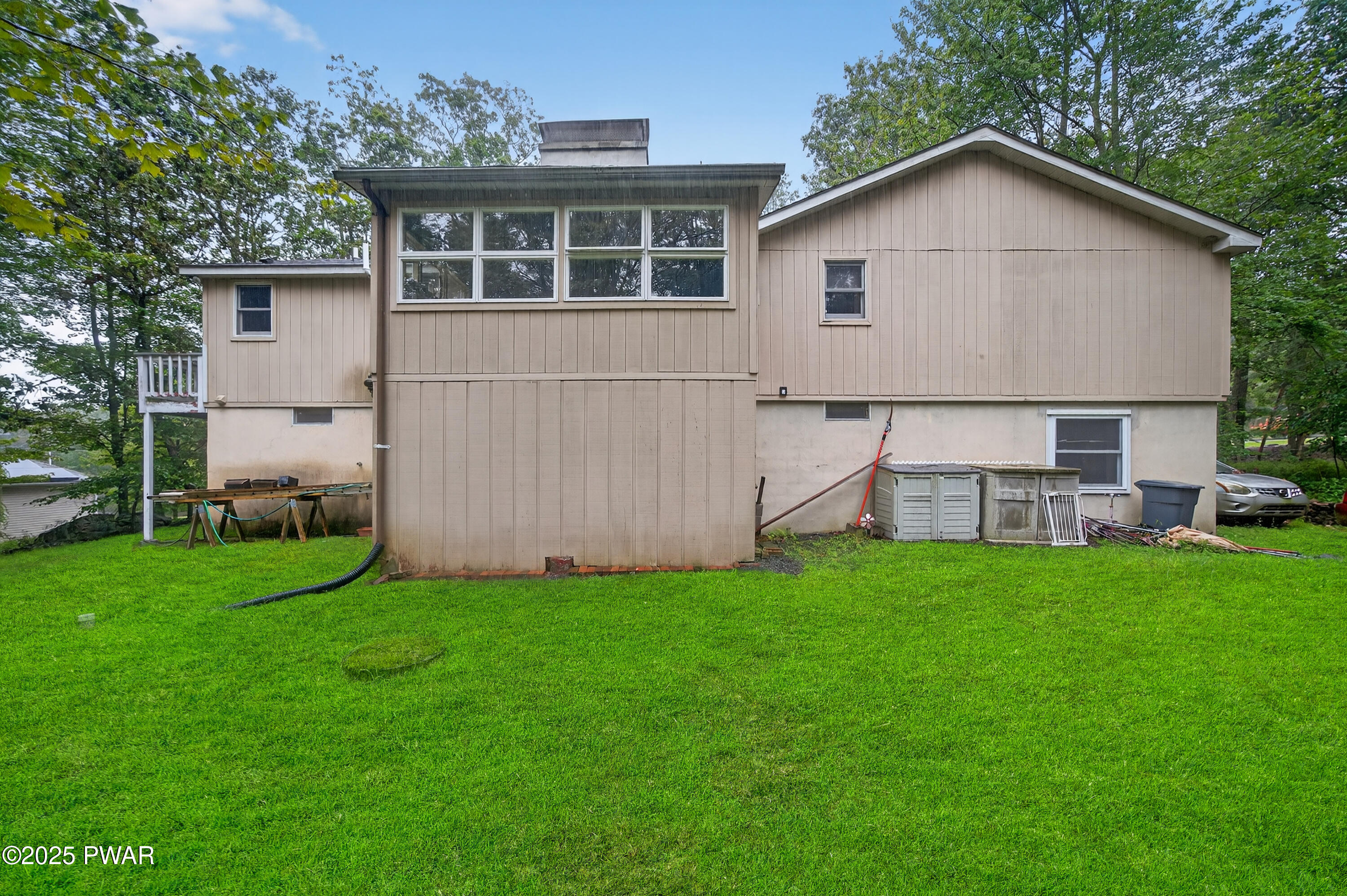 Lords Valley, Pennsylvania 18428, United States, 4 Bedrooms Bedrooms, ,3 BathroomsBathrooms,Residential,Active,195329