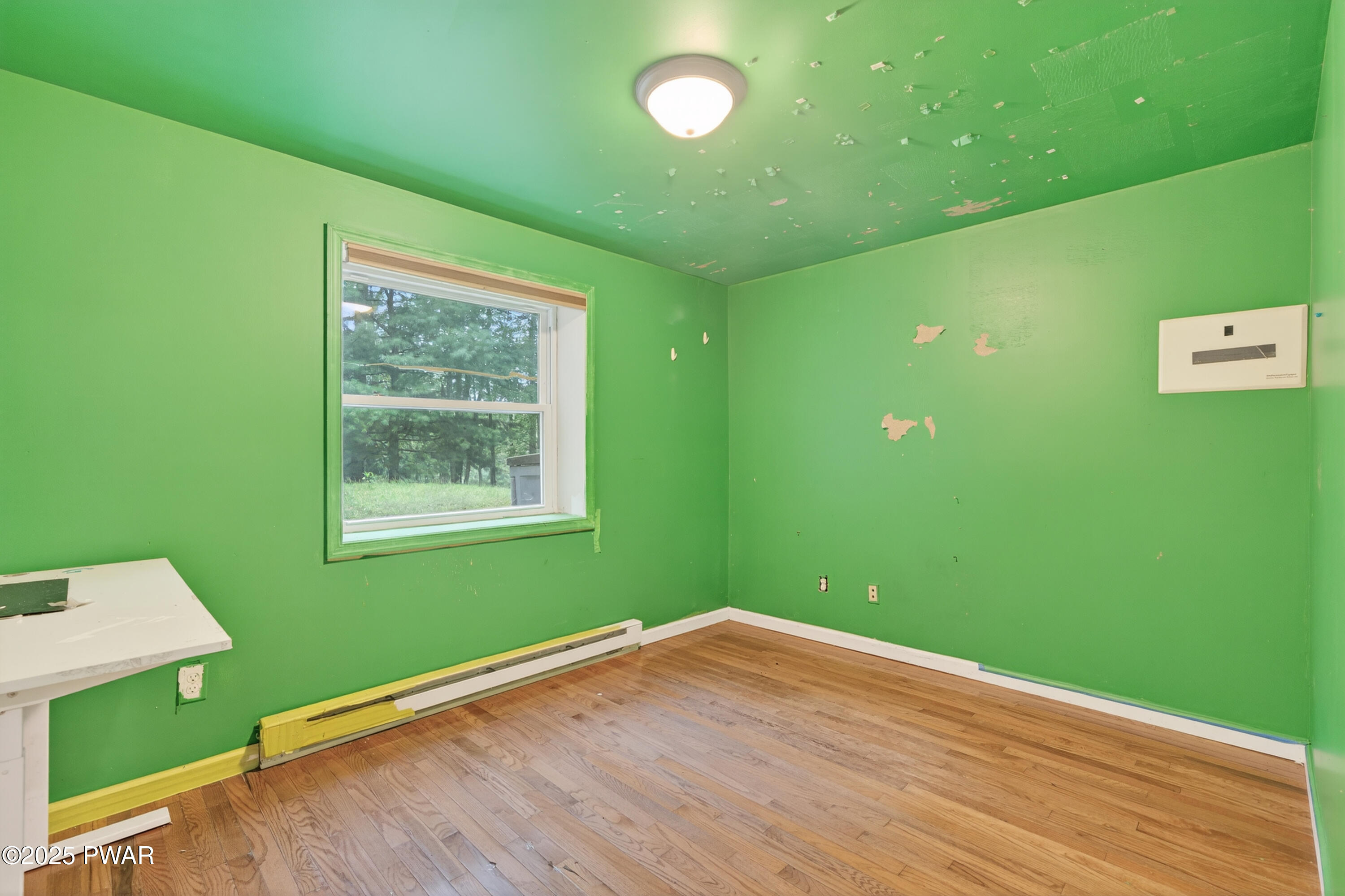 Lords Valley, Pennsylvania 18428, United States, 4 Bedrooms Bedrooms, ,3 BathroomsBathrooms,Residential,Active,195329