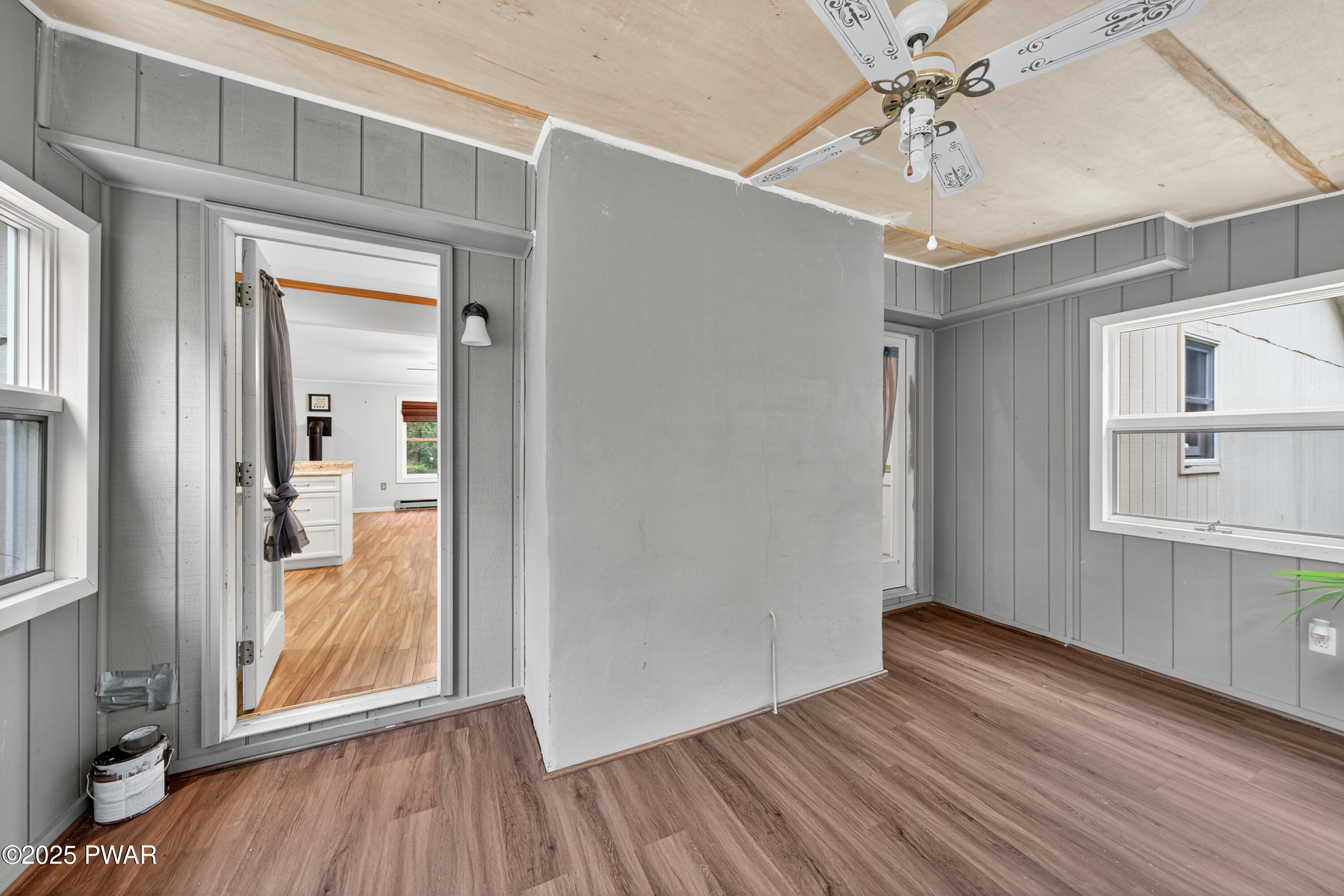 Lords Valley, Pennsylvania 18428, United States, 4 Bedrooms Bedrooms, ,3 BathroomsBathrooms,Residential,Active,195329