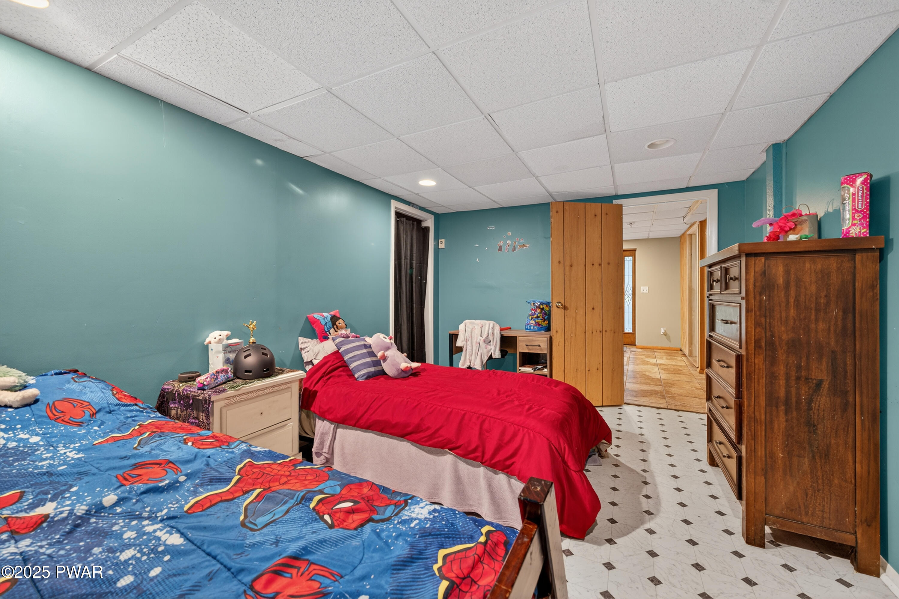 Lords Valley, Pennsylvania 18428, United States, 4 Bedrooms Bedrooms, ,3 BathroomsBathrooms,Residential,Active,195329