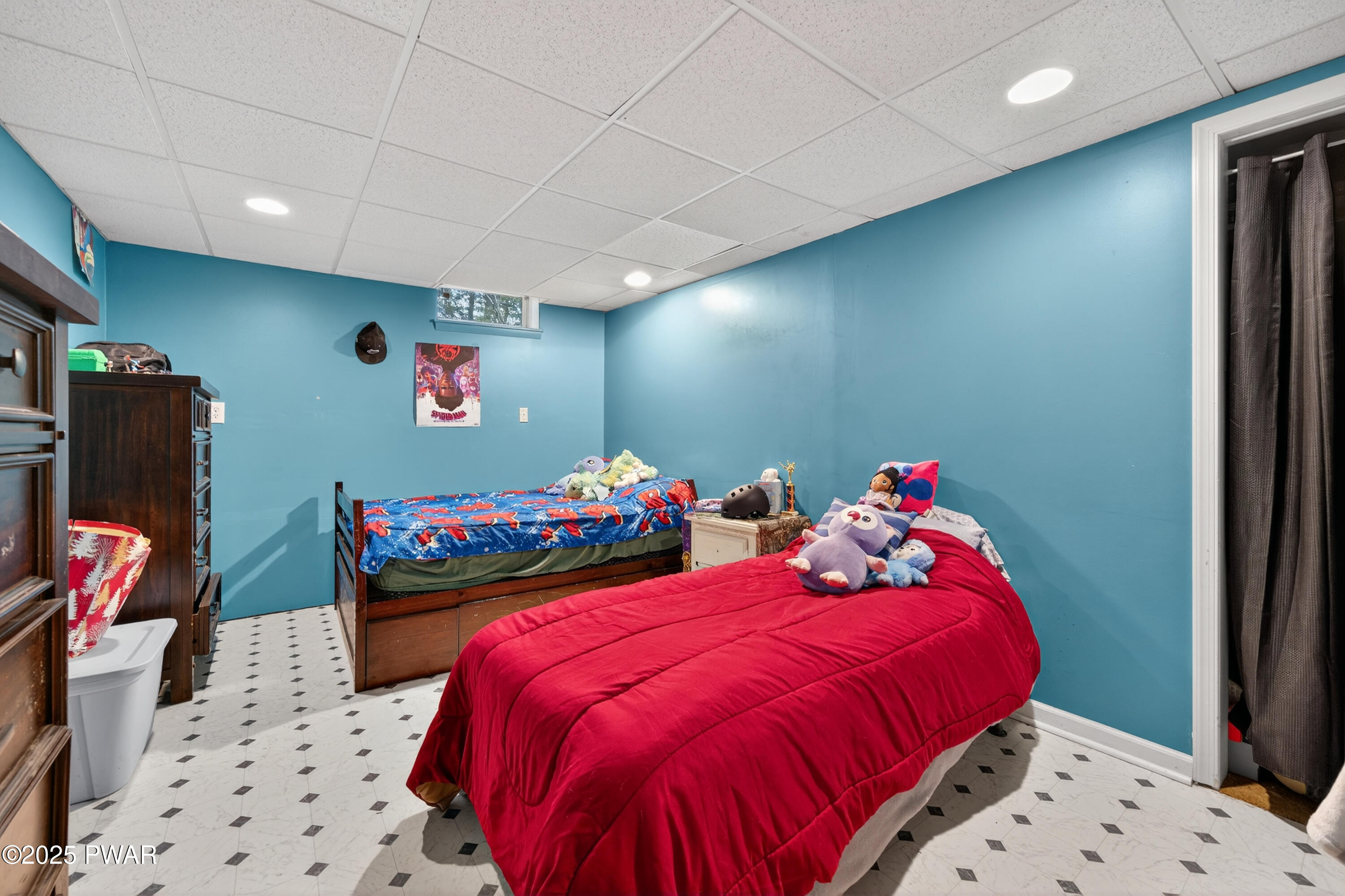 Lords Valley, Pennsylvania 18428, United States, 4 Bedrooms Bedrooms, ,3 BathroomsBathrooms,Residential,Active,195329