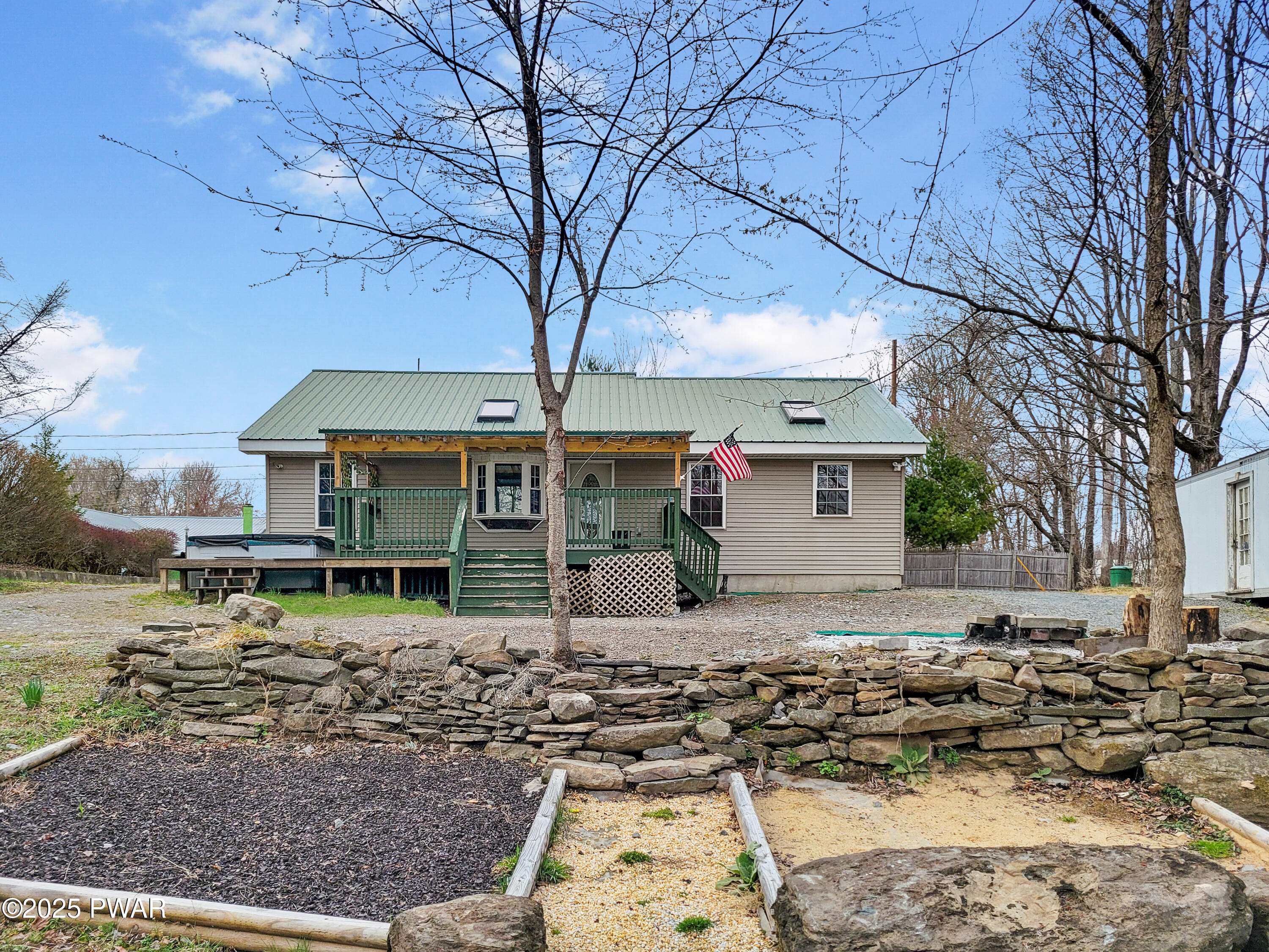 21 Maple Street, Waymart, Pennsylvania image 1