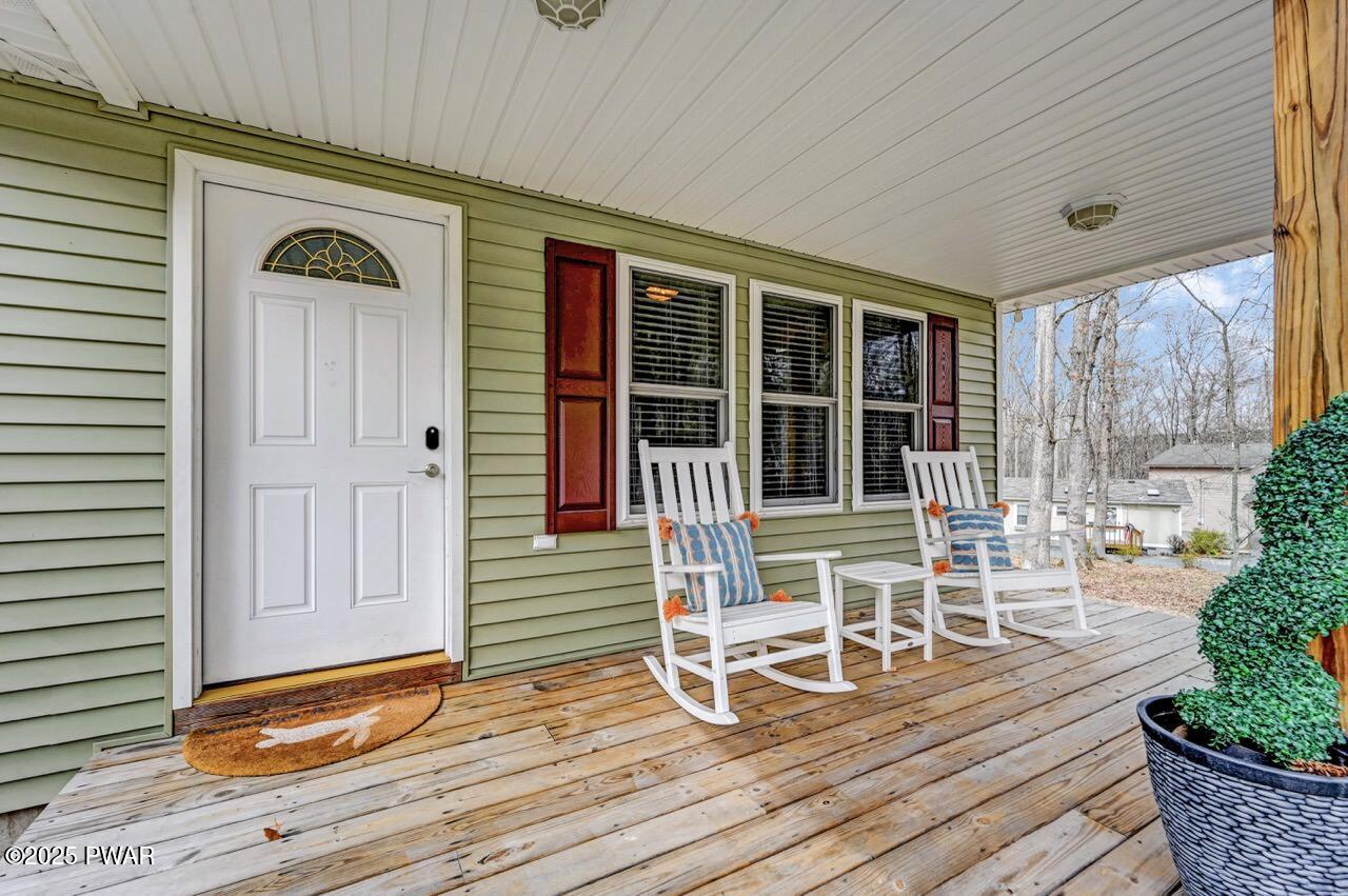102 Oriole Place, Lackawaxen, Pennsylvania image 5