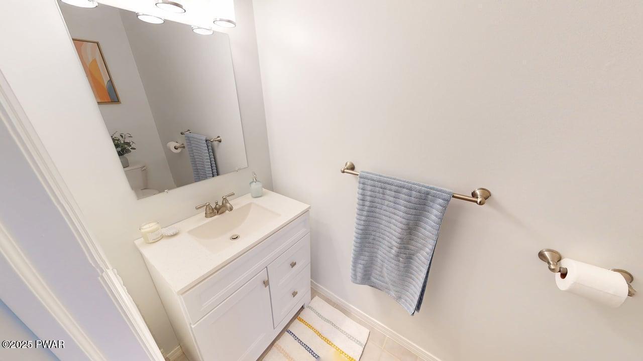 12 Kendal Lane, Middletown, New York image 17