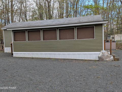Mobile Home For Sale - 112 Mohican Drive<br/> Shohola, PA 18458