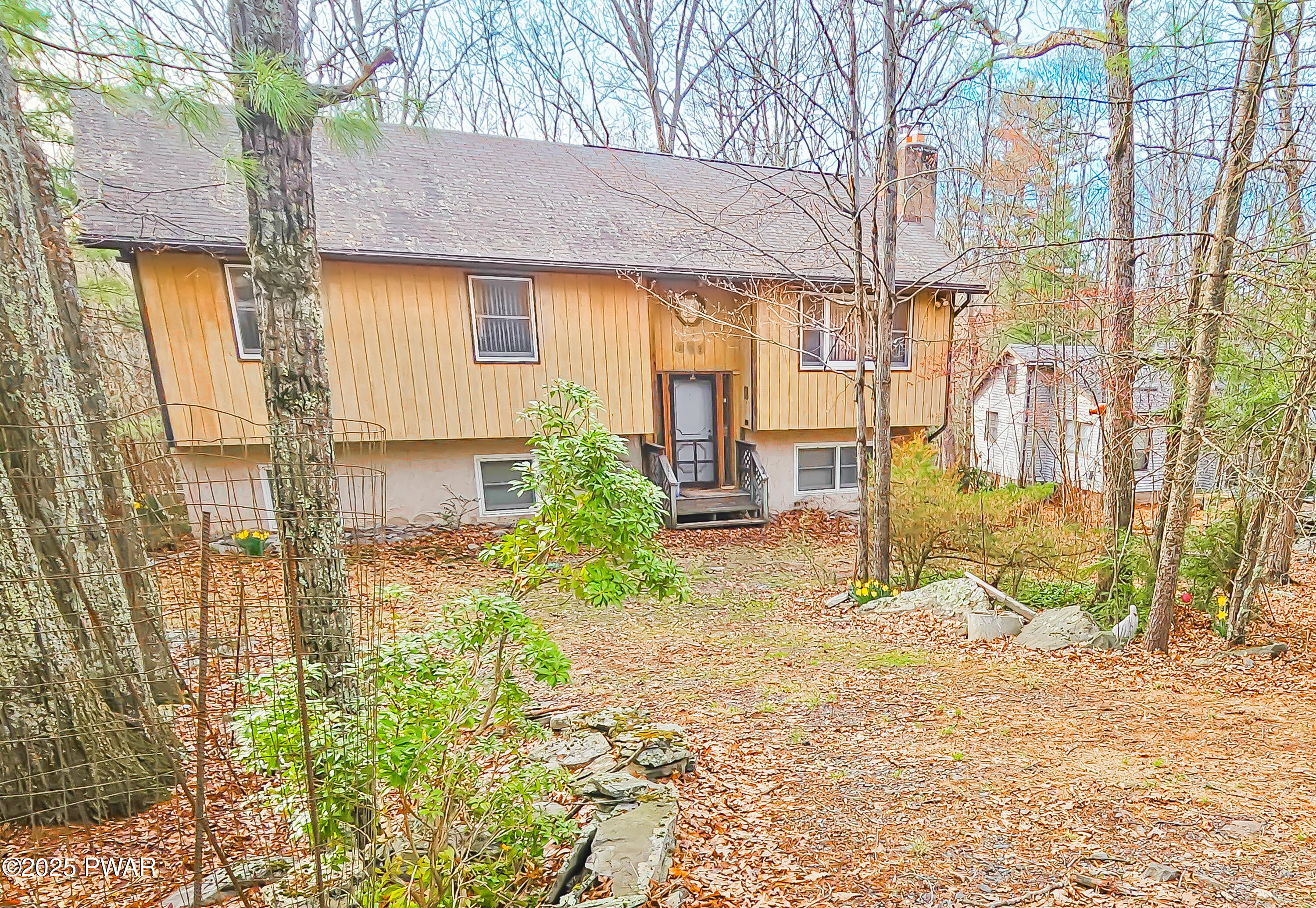 133 Pebble Rock Road, Lackawaxen, Pennsylvania image 1
