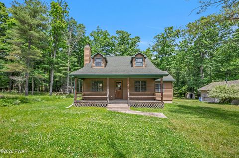 Homes For Sale - 25 5th Street<br/> Hawley, PA 18428