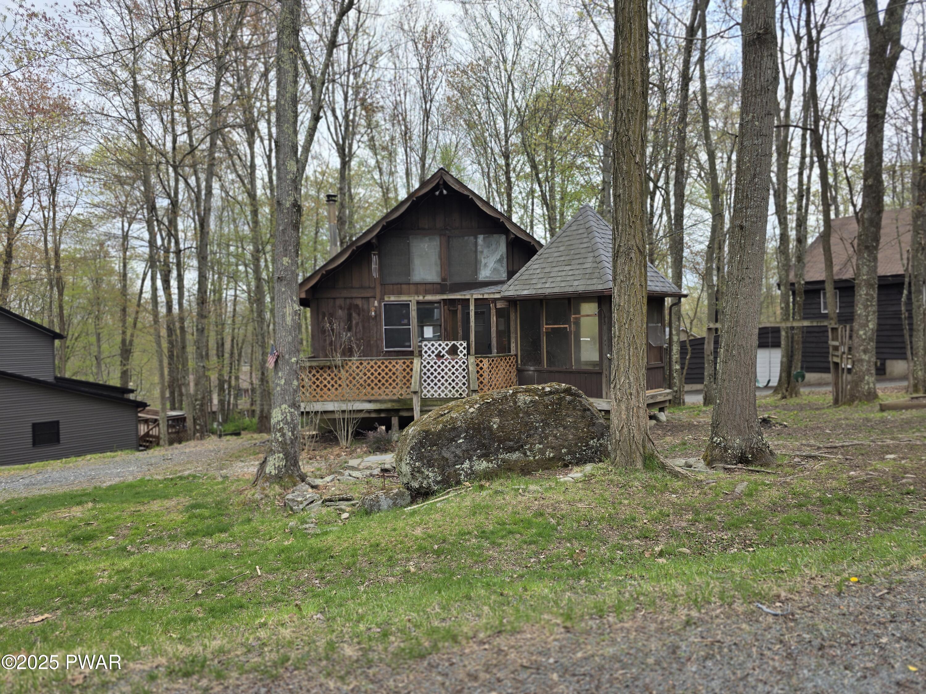 1011 Hidden Valley Court, Lake Ariel, Pennsylvania image 2