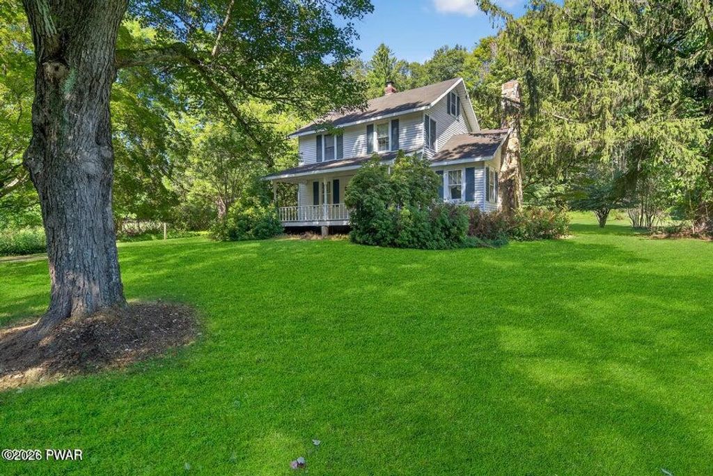 Photo of 106 Orben Lane, Milford, PA 18337 (MLS # PW260903)