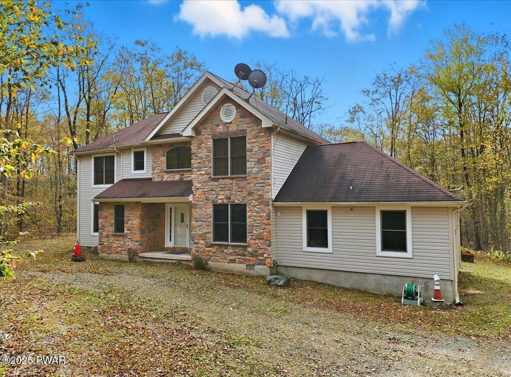 Photo of 135 Split Rock Road, Newfoundland, PA 18445 (MLS # PW261043)