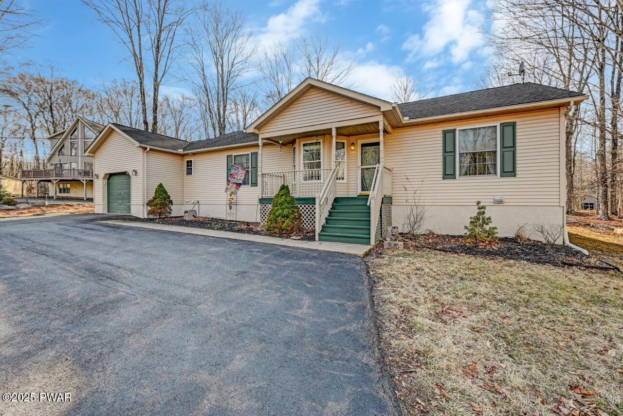 12 Rockway Court, Lake Ariel, Pennsylvania image 3