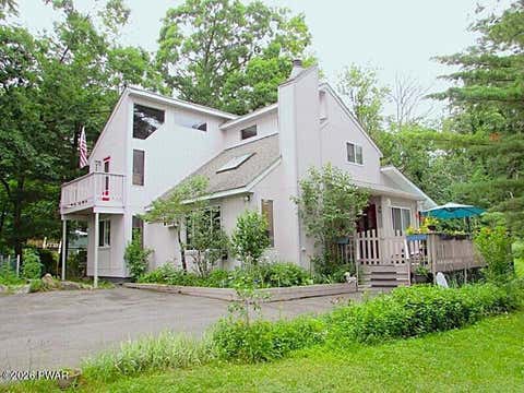Homes For Sale - 101 Fairway Lane<br/> Pike County, Hawley, PA 18428