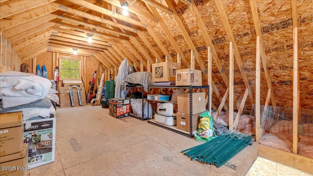 32 White Oak Drive, Lakeville, Pennsylvania image 32
