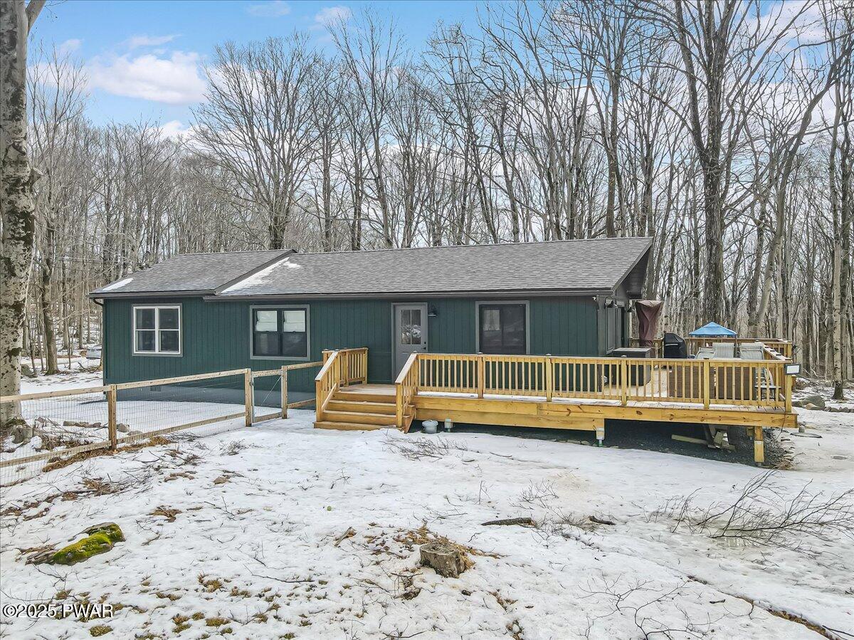 101 Axe Handle Lane, Greentown, Pennsylvania image 1