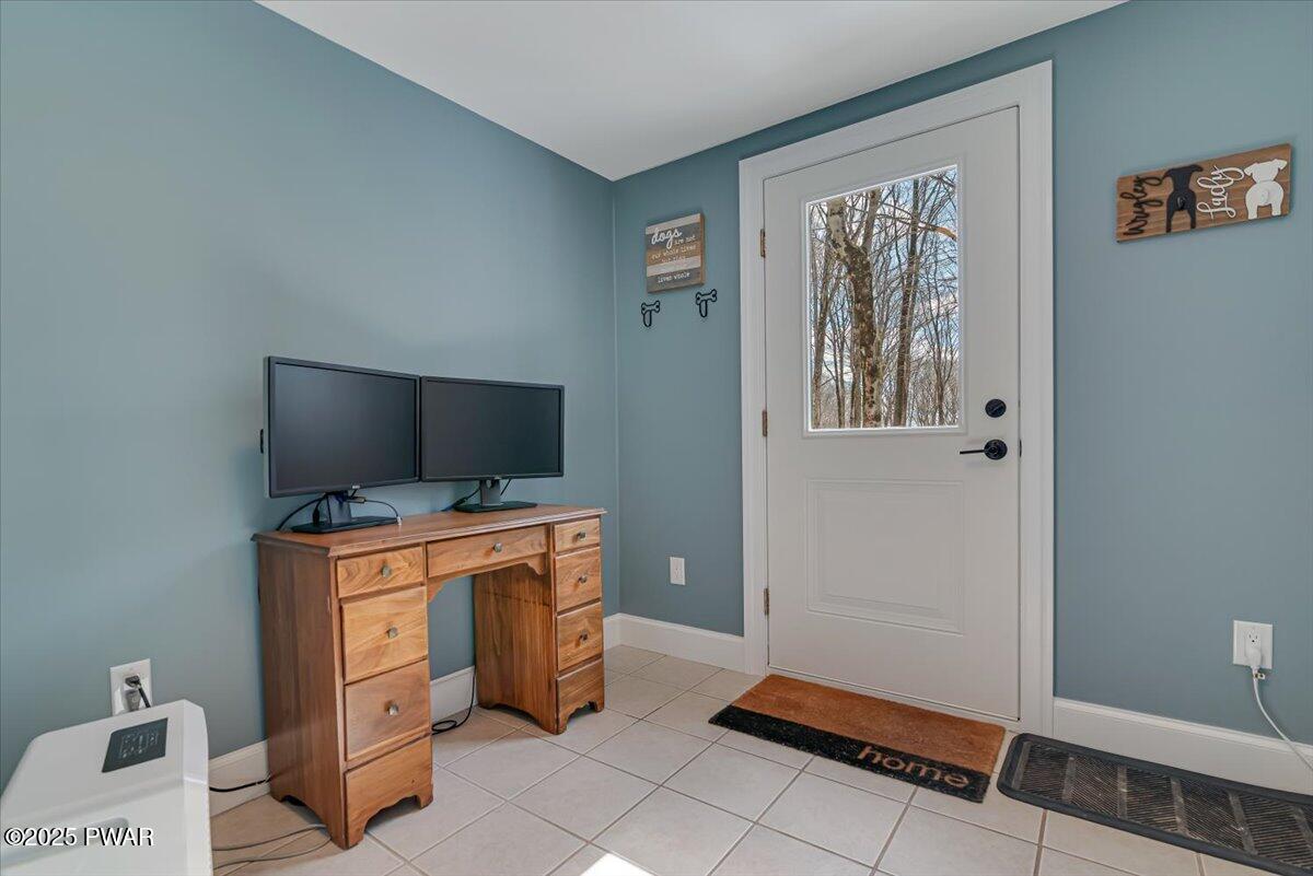 101 Axe Handle Lane, Greentown, Pennsylvania image 21