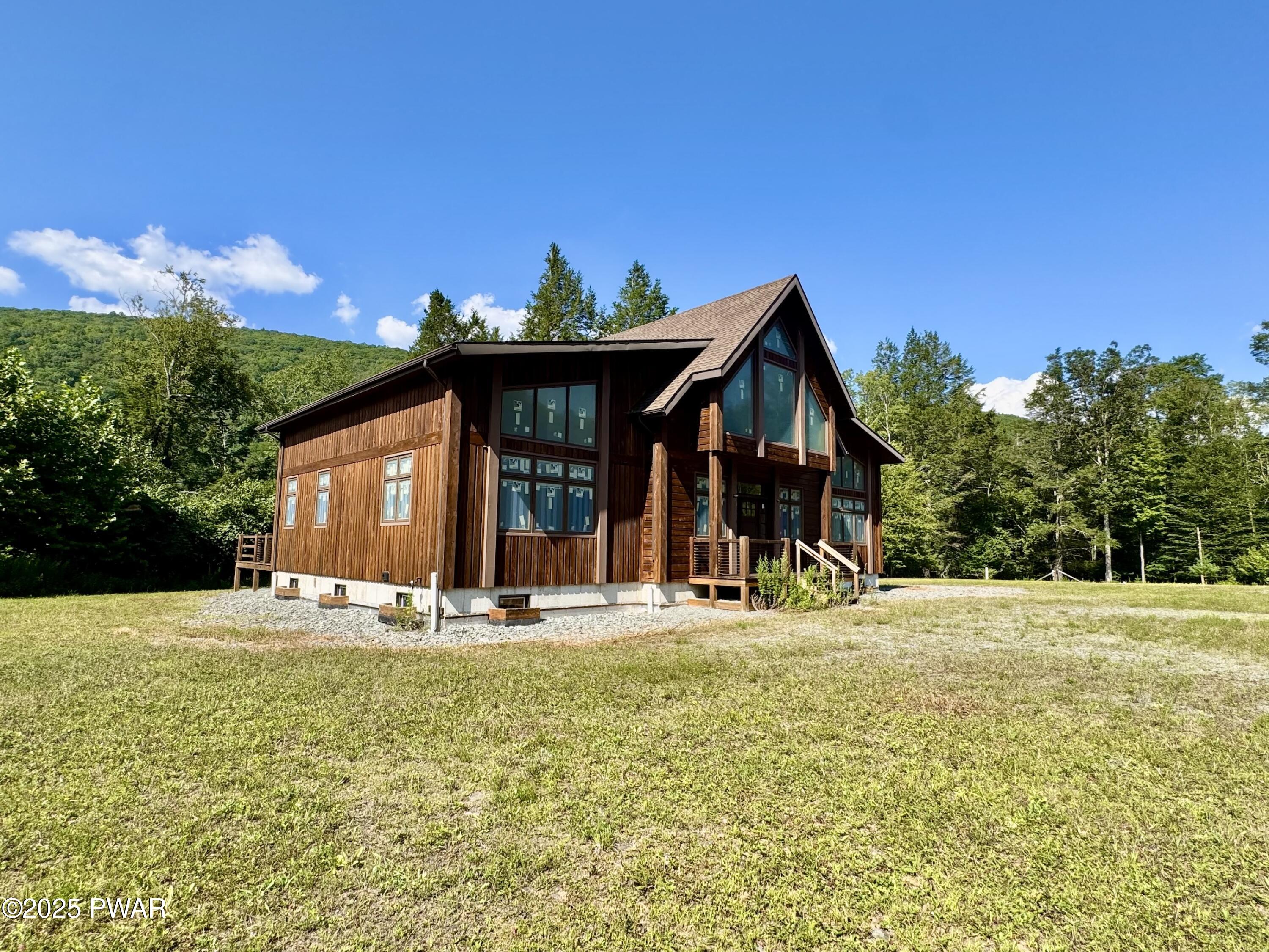 Equinunk, Pennsylvania, 18417, United States, 3 Bedrooms Bedrooms, ,3 BathroomsBathrooms,Residential,Active,1914829