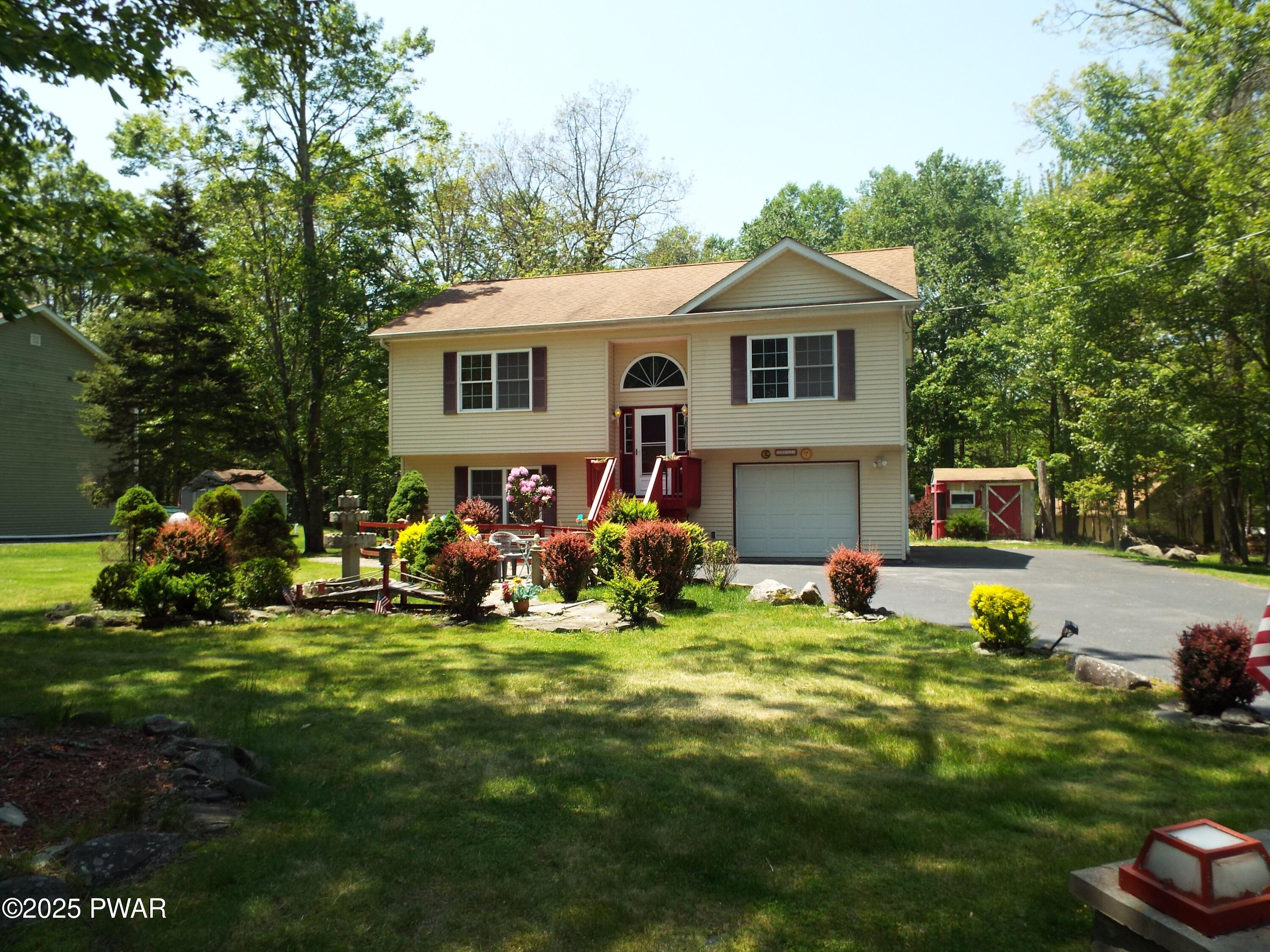 115 Gap View Road, Milford, Pennsylvania image 2