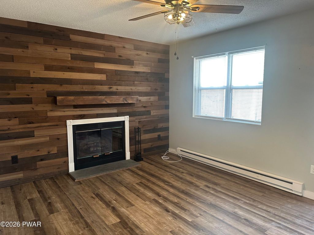 Photo of 2116 Spring Dr, Bushkill, PA 18324 (MLS # PW260535)