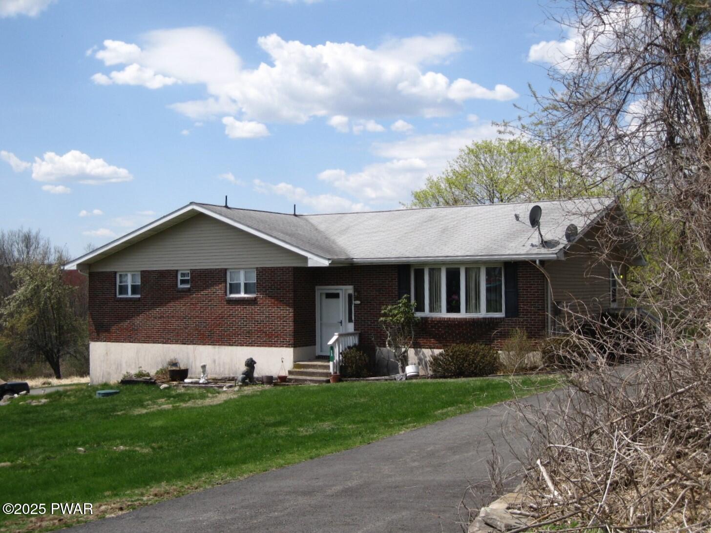55 Hillside Drive, Hawley, Pennsylvania image 1