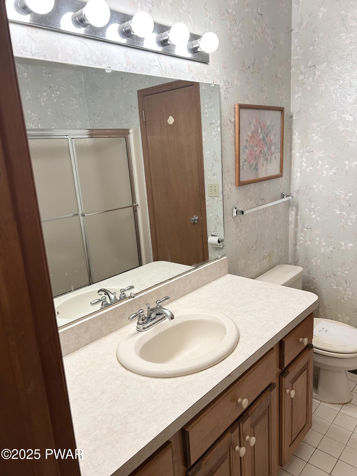 1050 Green Valley Cir Cir, Lake Ariel, Pennsylvania image 17