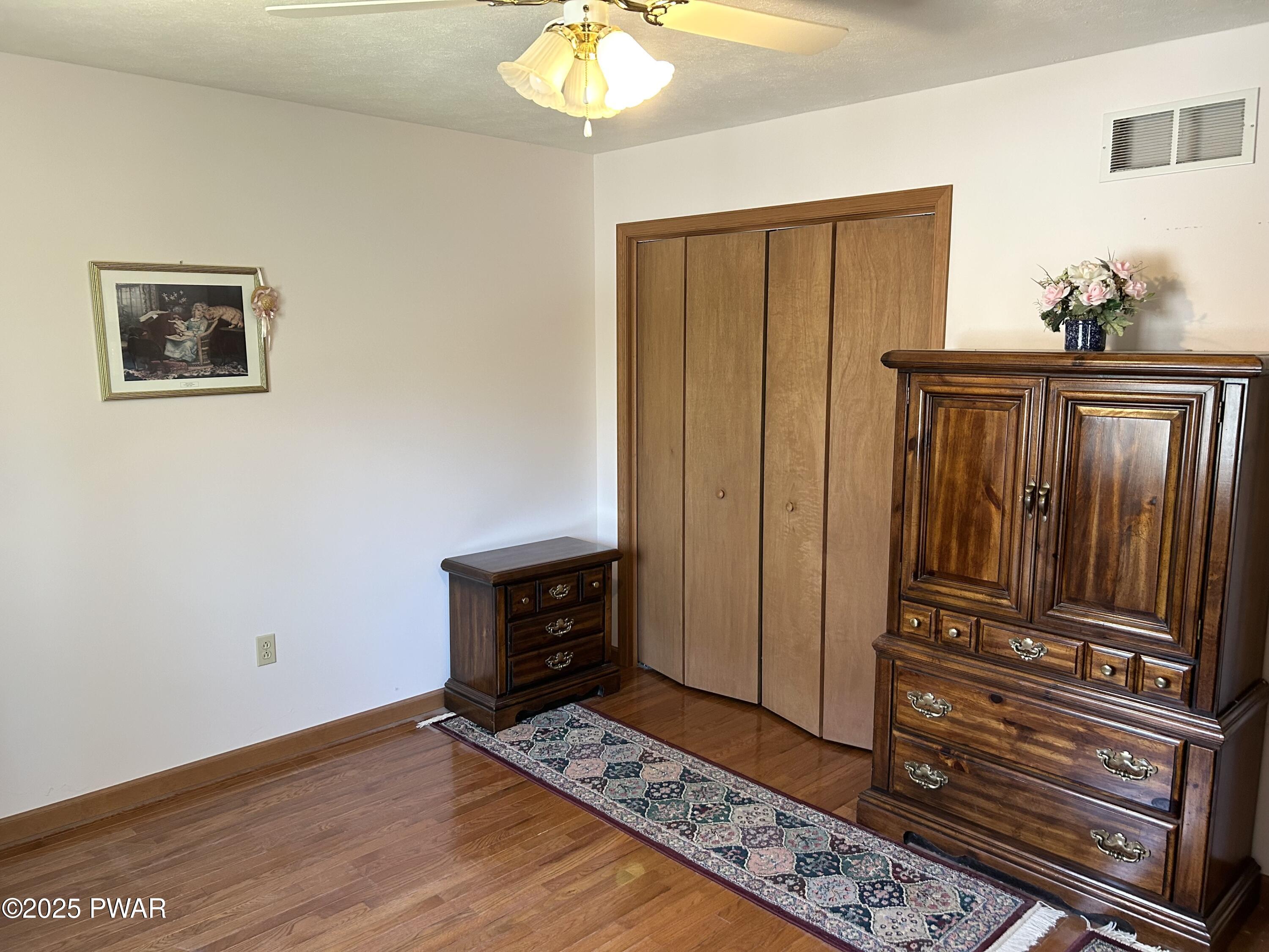 1050 Green Valley Cir Cir, Lake Ariel, Pennsylvania image 28