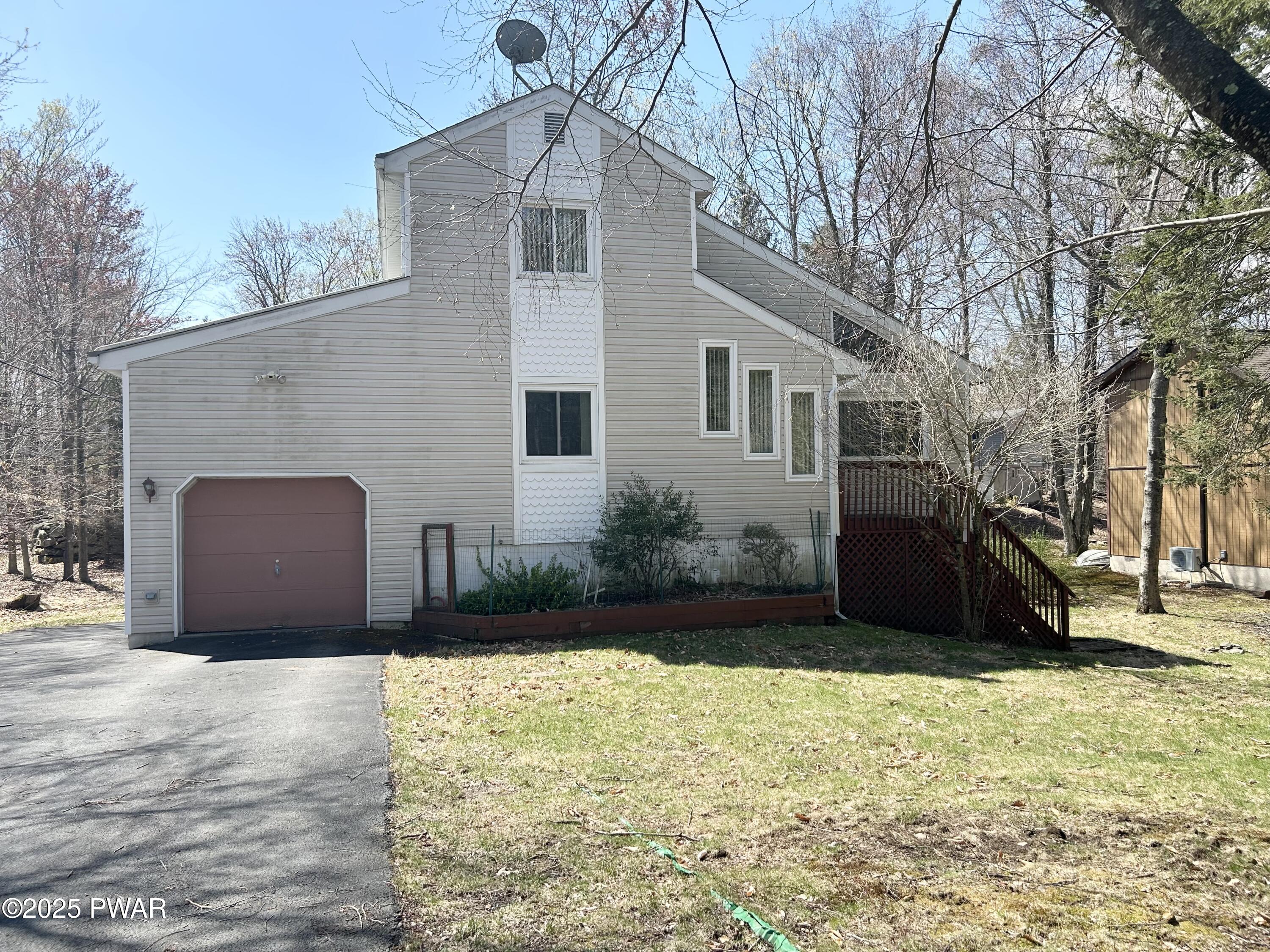1050 Green Valley Cir Cir, Lake Ariel, Pennsylvania image 1