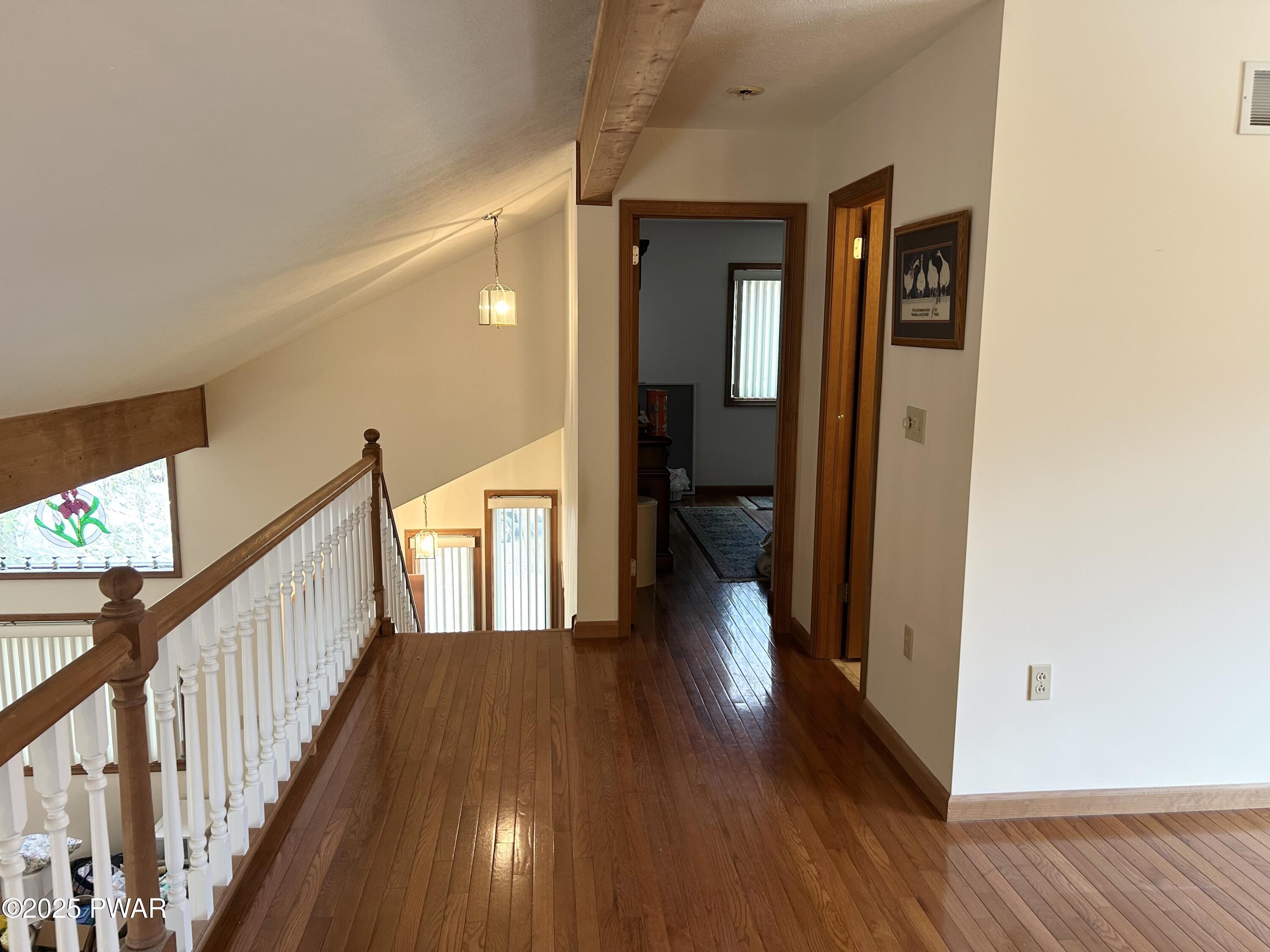 1050 Green Valley Cir Cir, Lake Ariel, Pennsylvania image 21