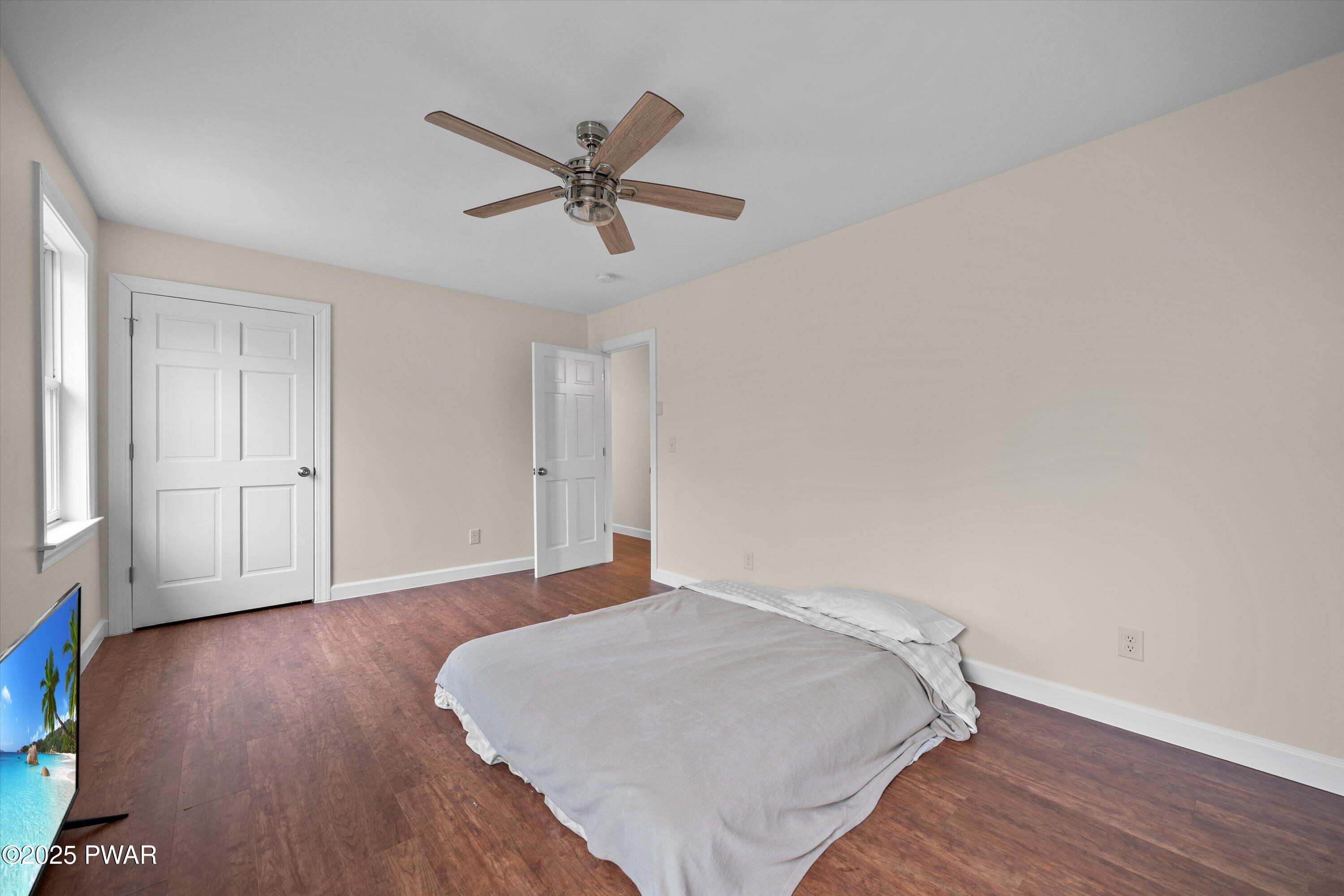 Lords Valley, Pennsylvania 18428, United States, 4 Bedrooms Bedrooms, ,3 BathroomsBathrooms,Residential,Pending,108178