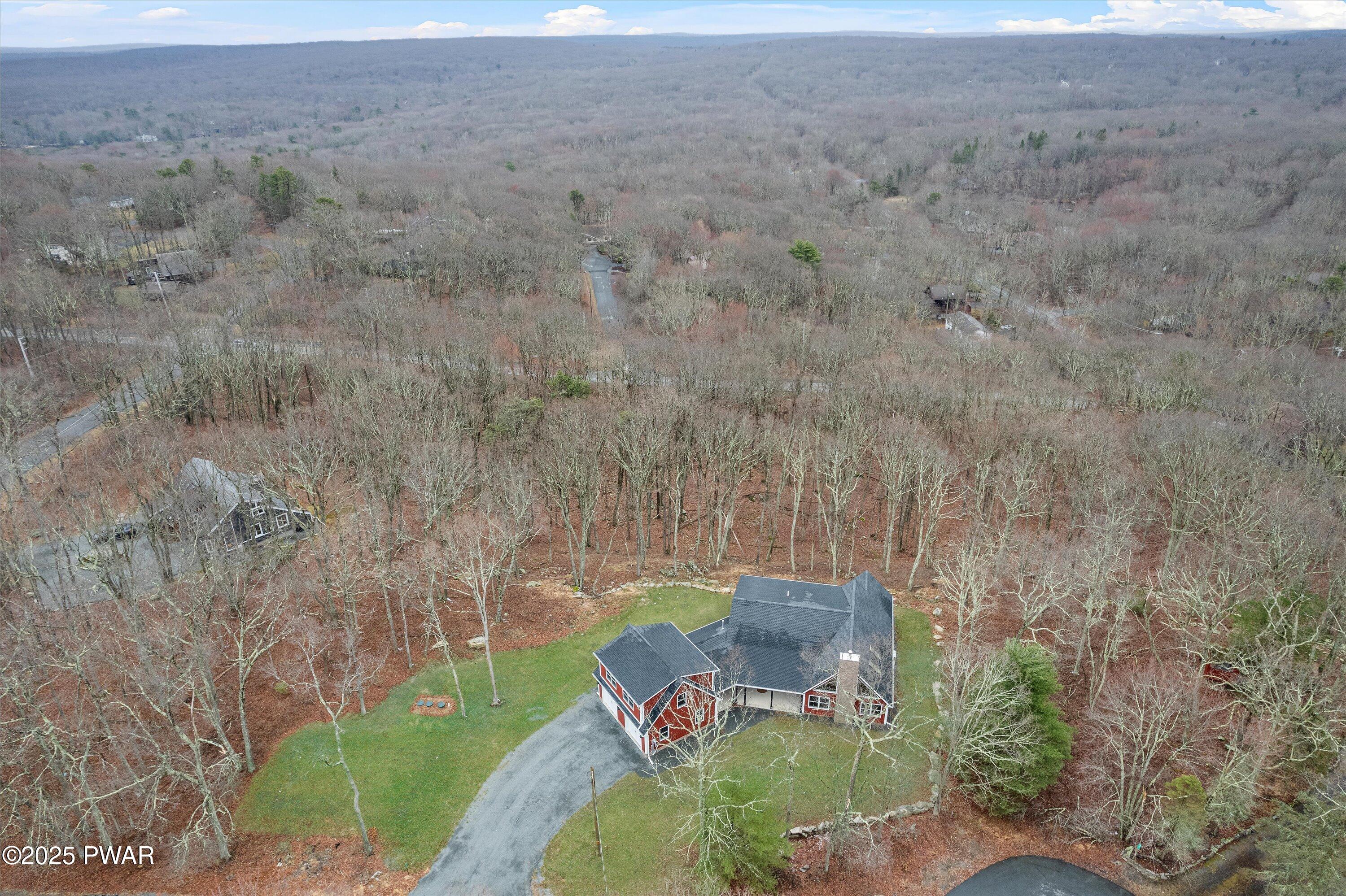 Lords Valley, Pennsylvania 18428, United States, 4 Bedrooms Bedrooms, ,3 BathroomsBathrooms,Residential,Pending,108178