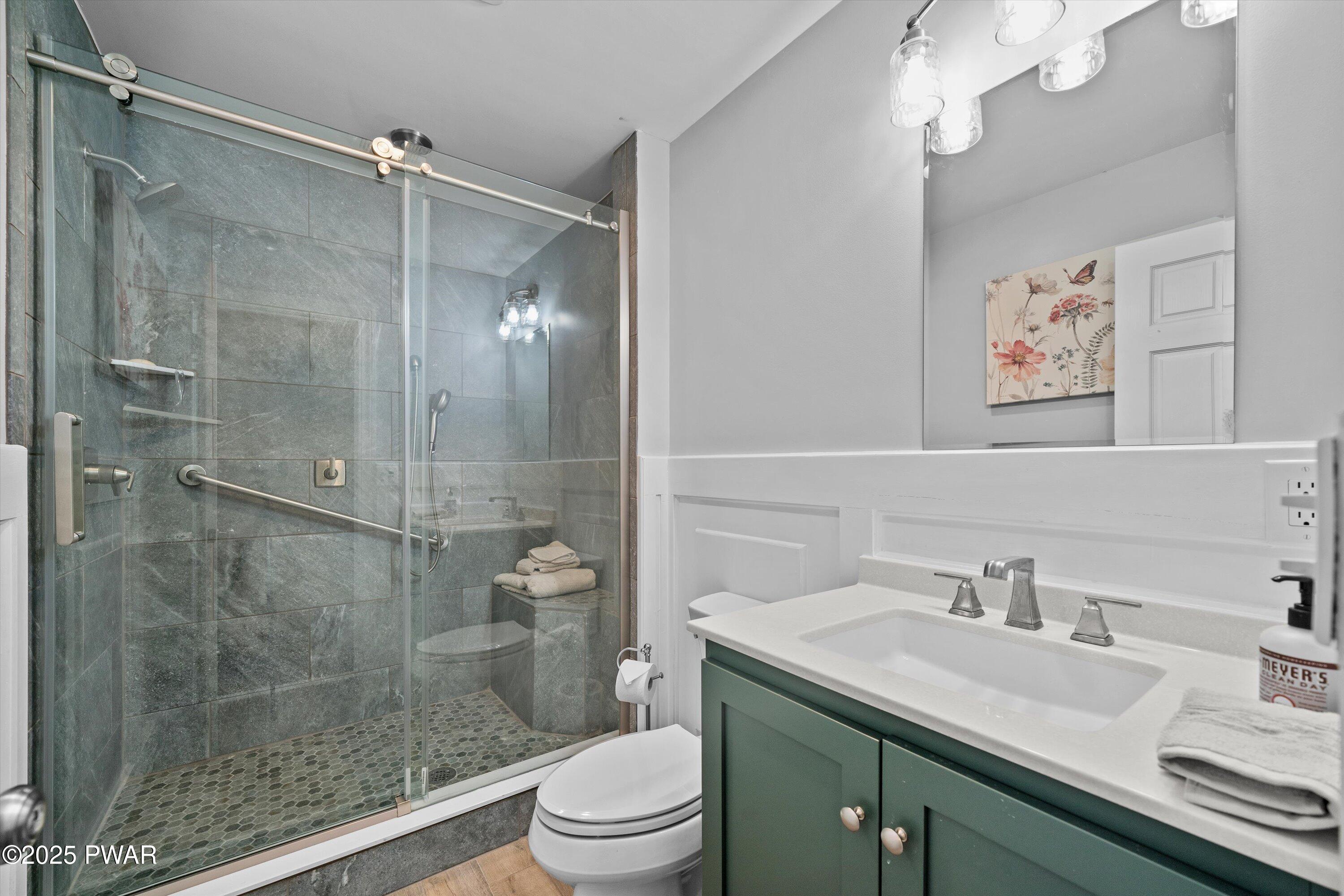 Lords Valley, Pennsylvania 18428, United States, 4 Bedrooms Bedrooms, ,3 BathroomsBathrooms,Residential,Pending,108178