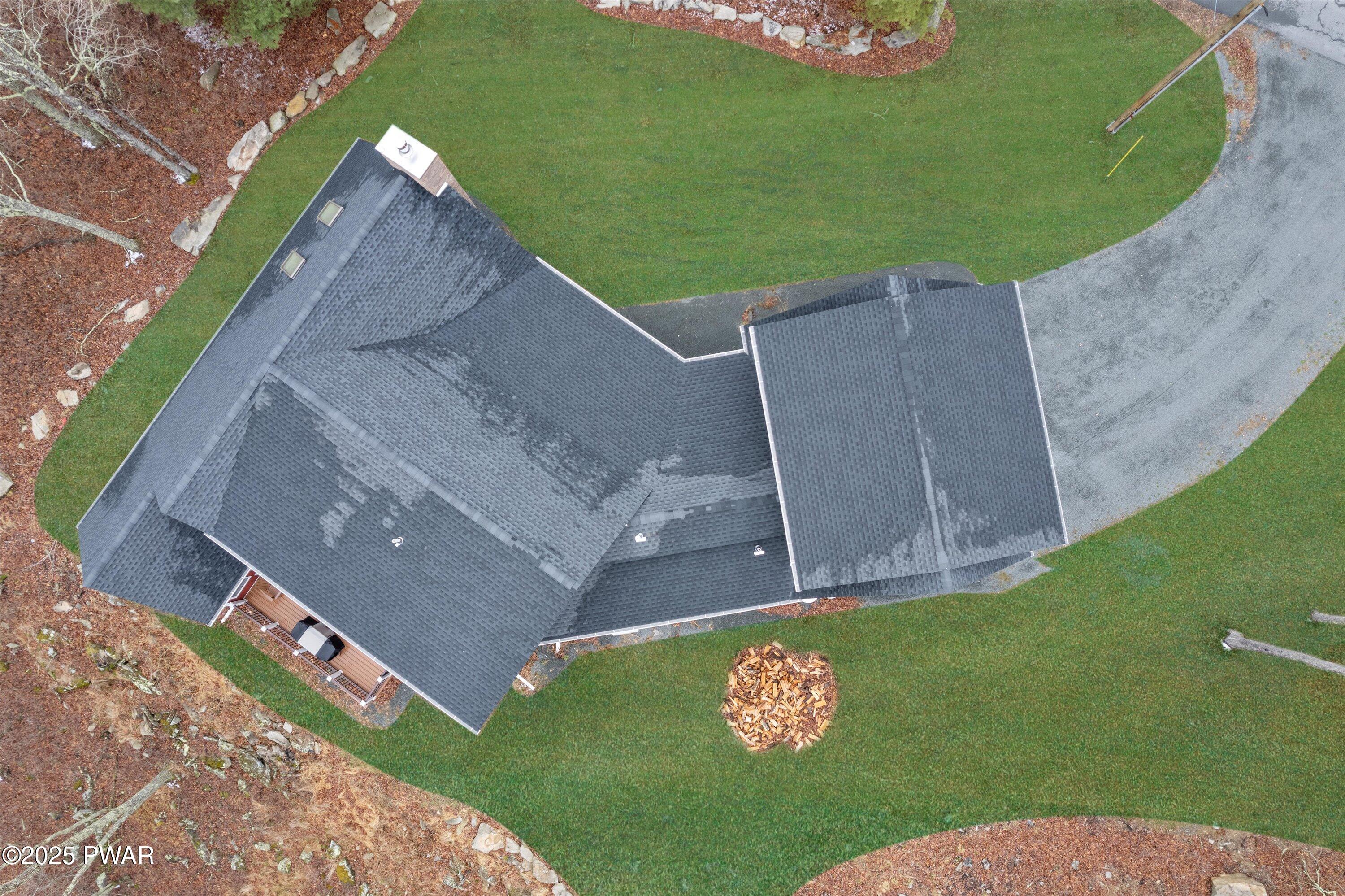 Lords Valley, Pennsylvania 18428, United States, 4 Bedrooms Bedrooms, ,3 BathroomsBathrooms,Residential,Pending,108178