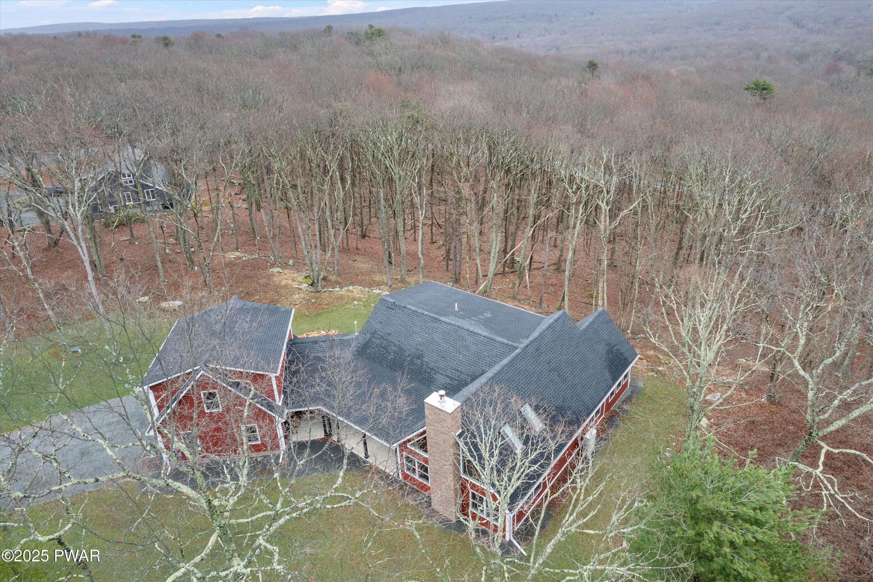 Lords Valley, Pennsylvania 18428, United States, 4 Bedrooms Bedrooms, ,3 BathroomsBathrooms,Residential,Pending,108178