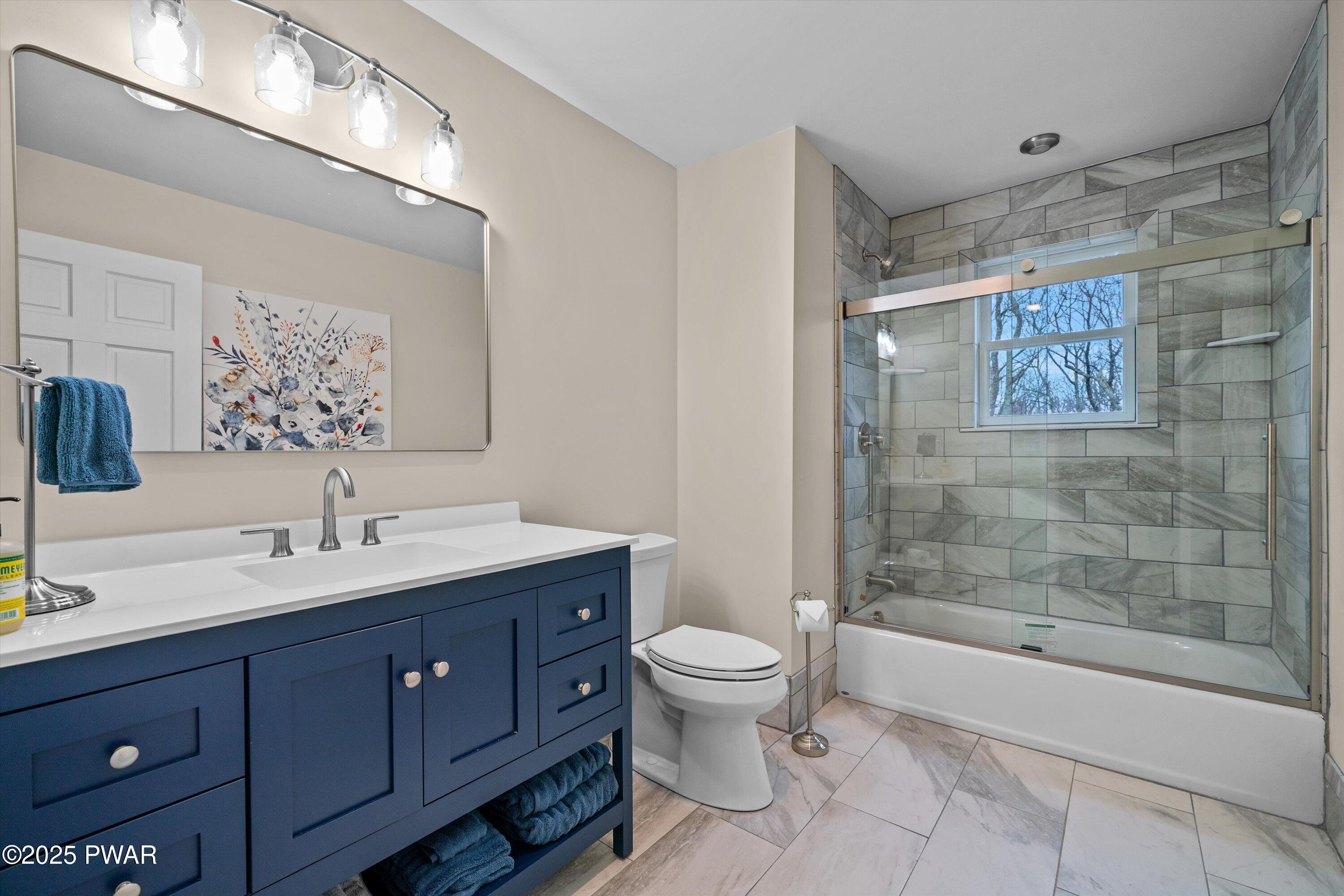 Lords Valley, Pennsylvania 18428, United States, 4 Bedrooms Bedrooms, ,3 BathroomsBathrooms,Residential,Pending,108178