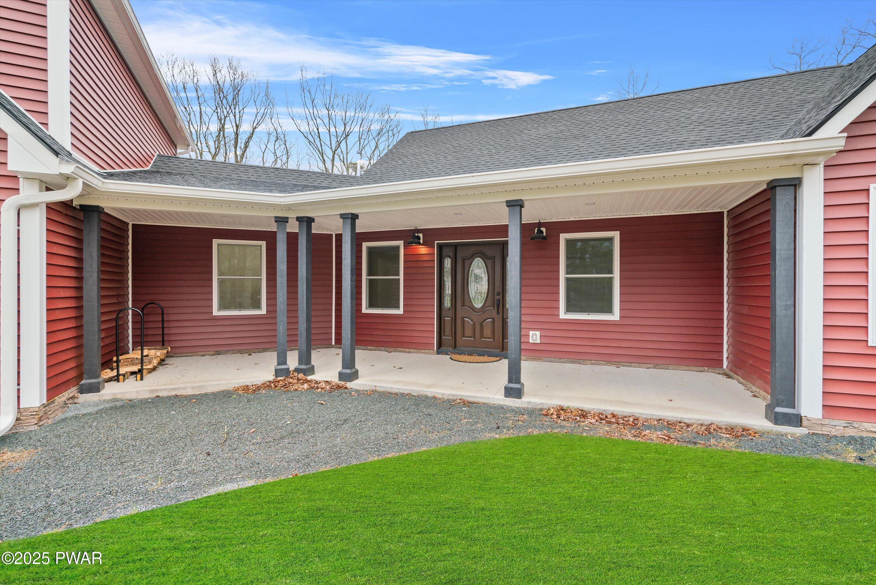 Lords Valley, Pennsylvania 18428, United States, 4 Bedrooms Bedrooms, ,3 BathroomsBathrooms,Residential,Pending,108178