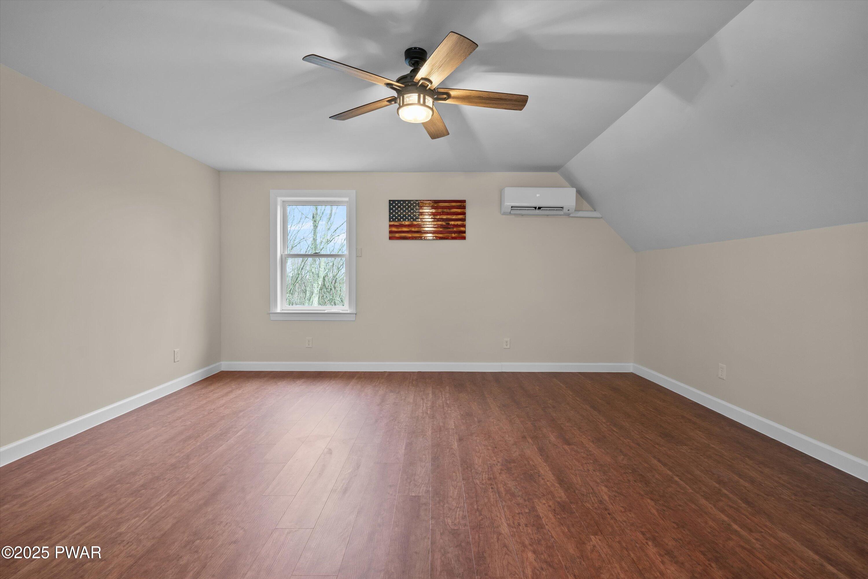 Lords Valley, Pennsylvania 18428, United States, 4 Bedrooms Bedrooms, ,3 BathroomsBathrooms,Residential,Pending,108178