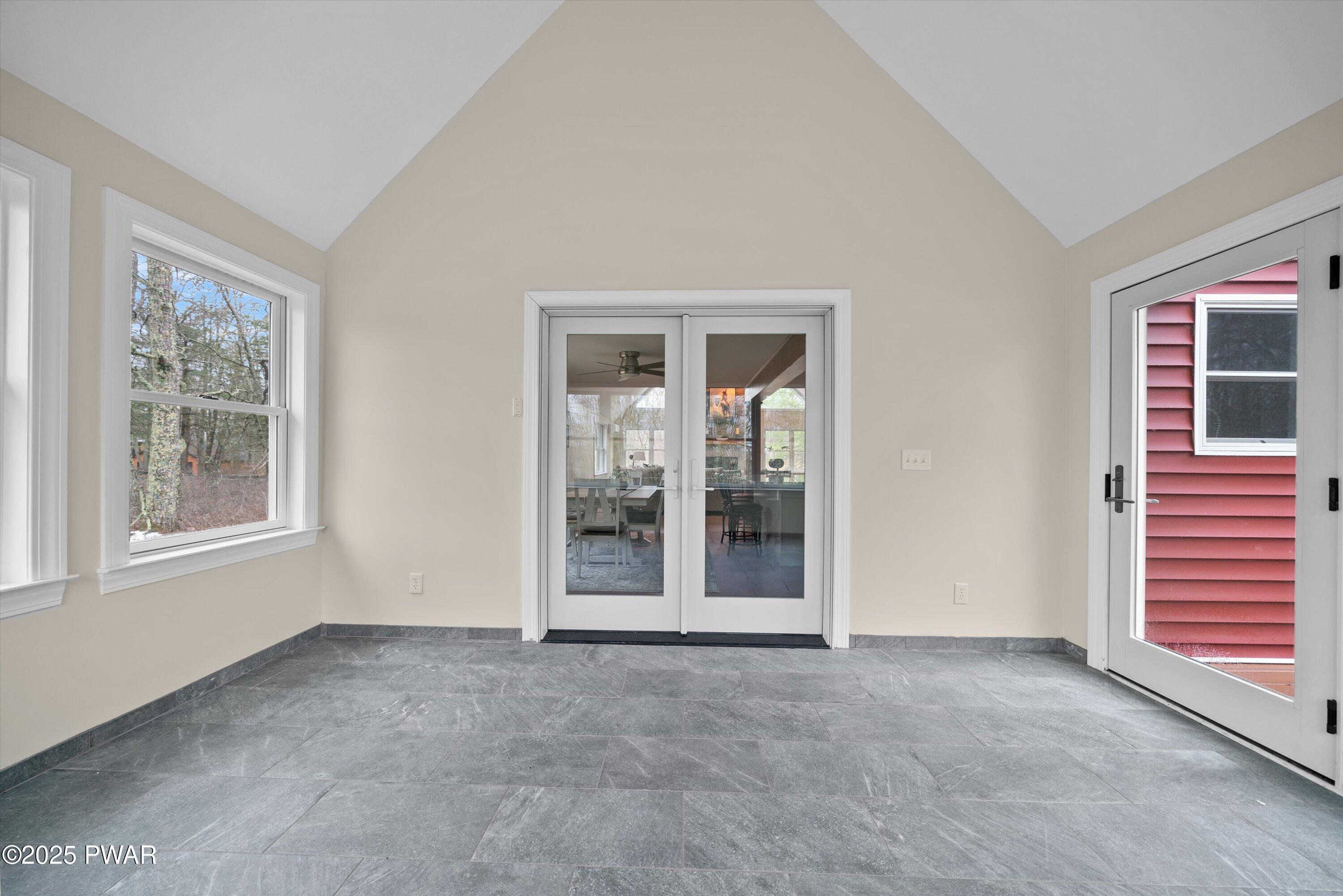 Lords Valley, Pennsylvania 18428, United States, 4 Bedrooms Bedrooms, ,3 BathroomsBathrooms,Residential,Pending,108178