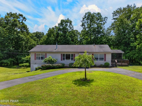 Homes For Sale - 104 Water Wheel Road<br/> Milford, PA 18337