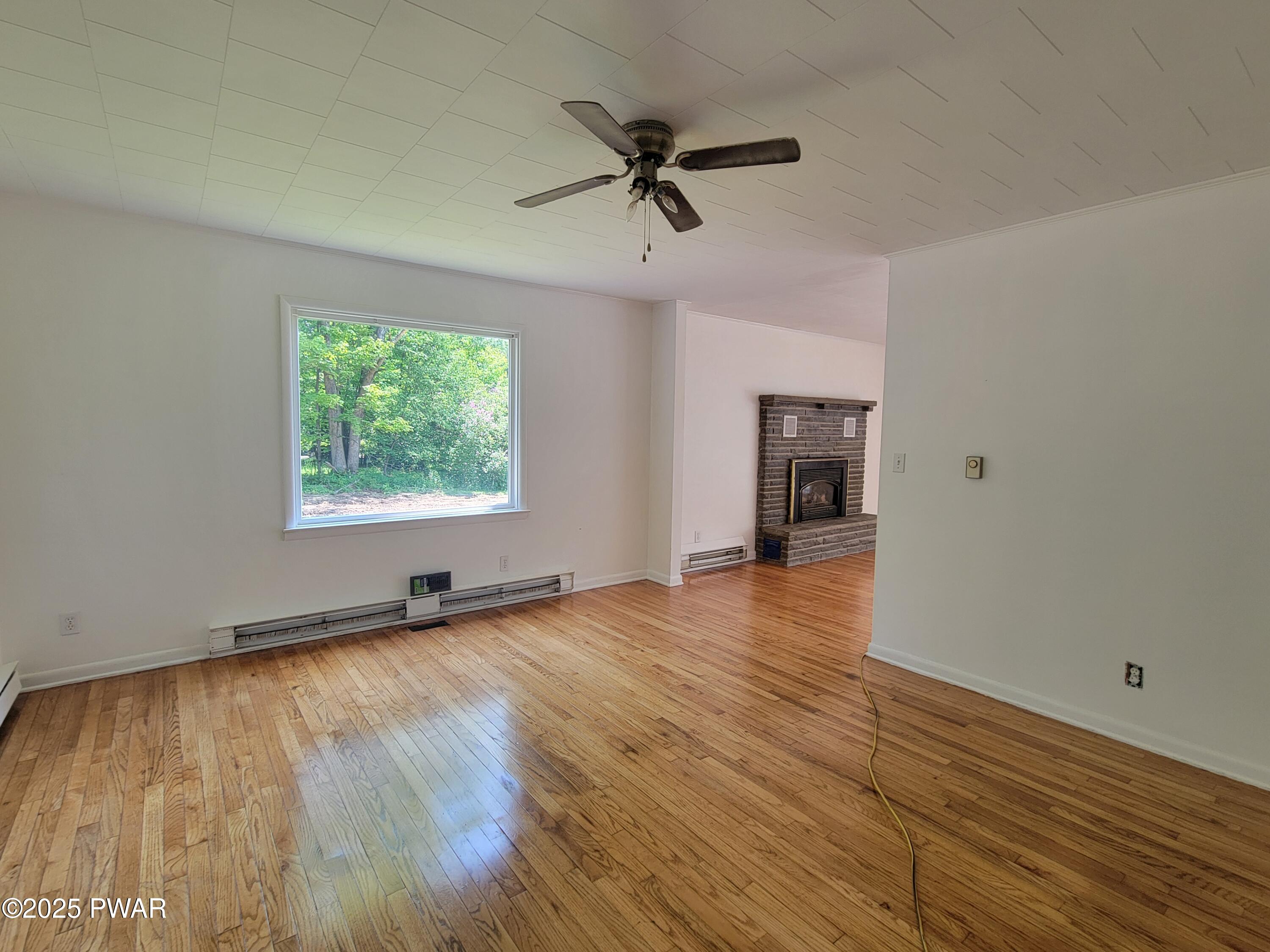 69 Como Road, Lakewood, Pennsylvania image 5