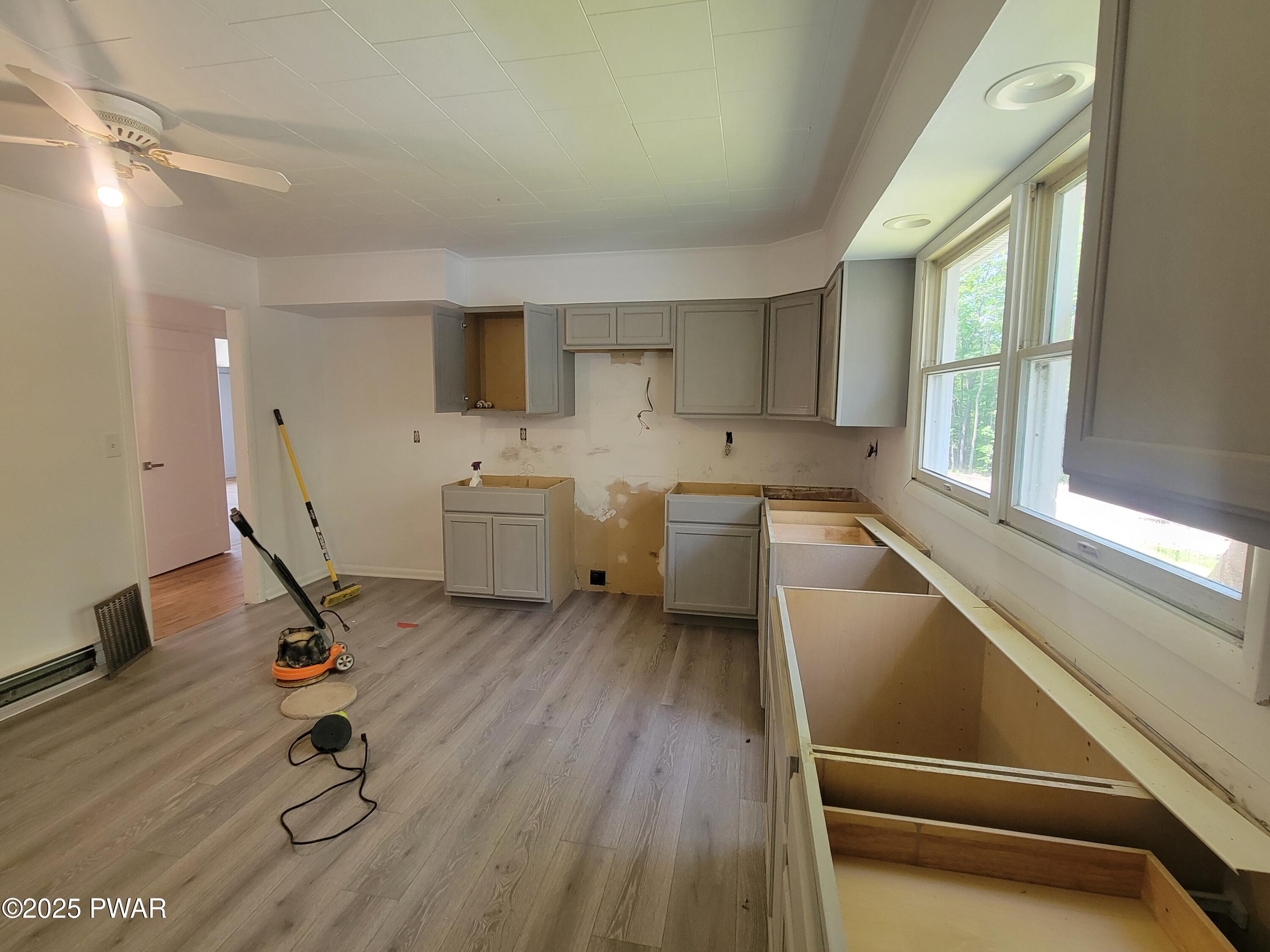 69 Como Road, Lakewood, Pennsylvania image 7