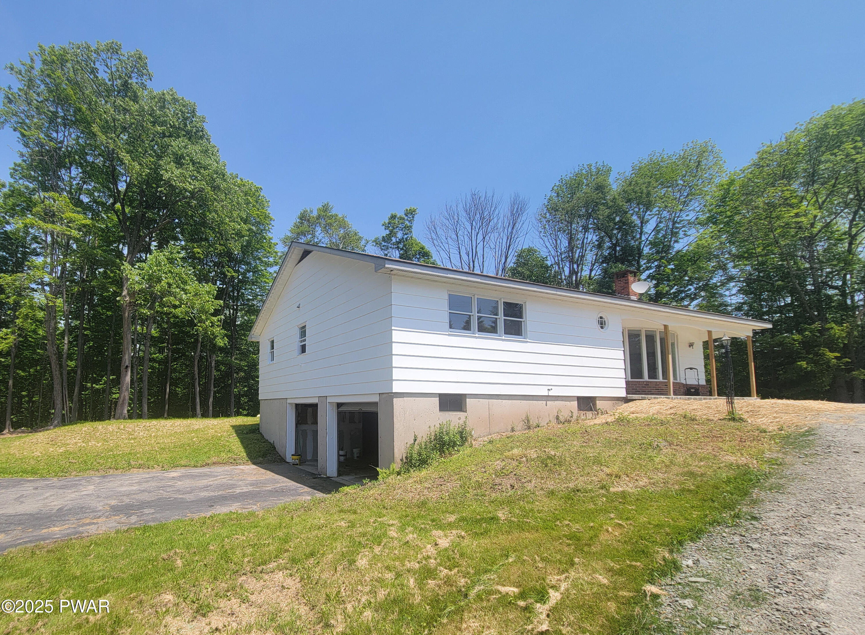69 Como Road, Lakewood, Pennsylvania image 1