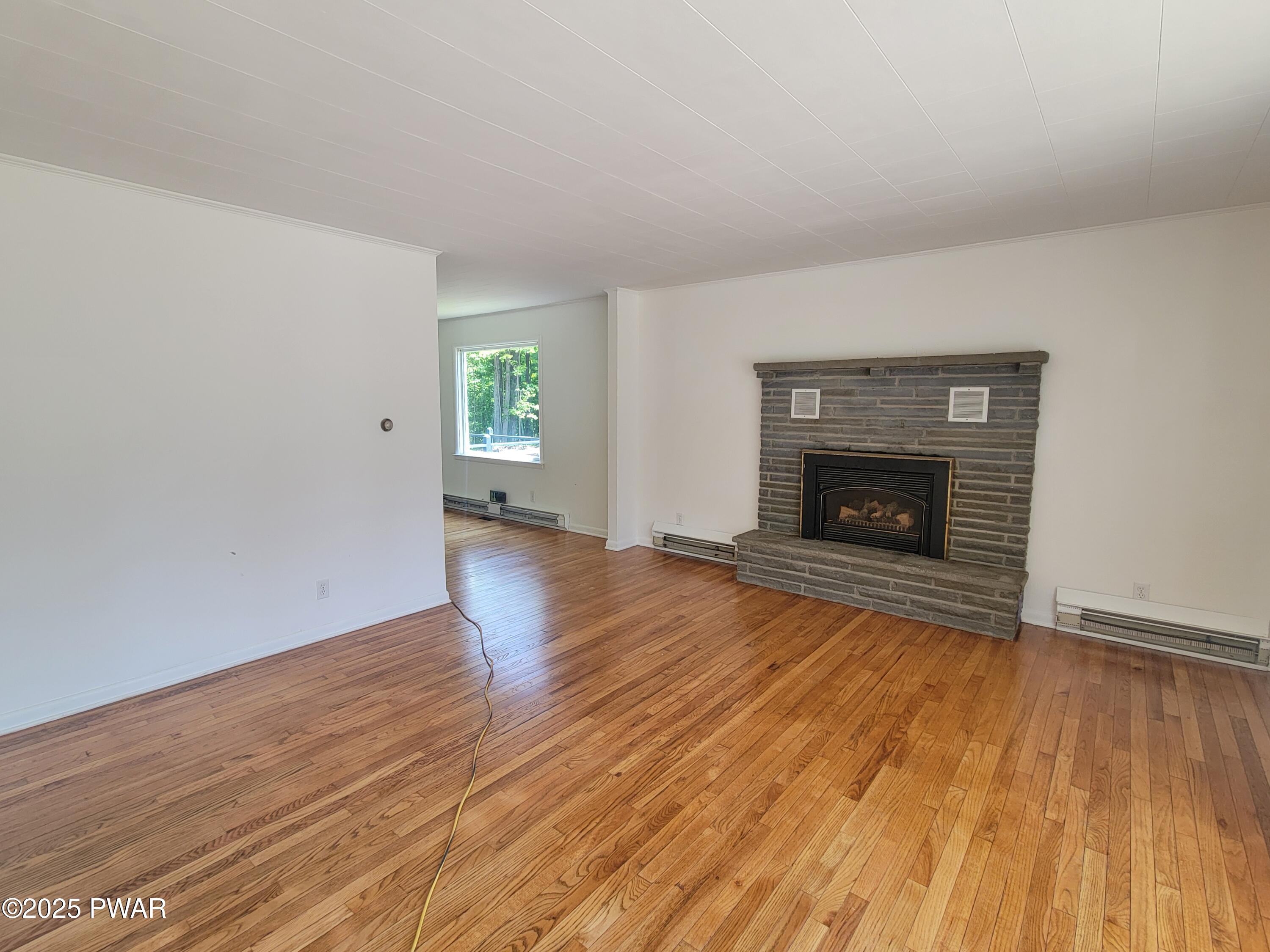 69 Como Road, Lakewood, Pennsylvania image 3