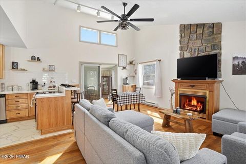 Homes For Sale - 6433 Marvin Gardens Drive<br/> Tobyhanna, PA 18466