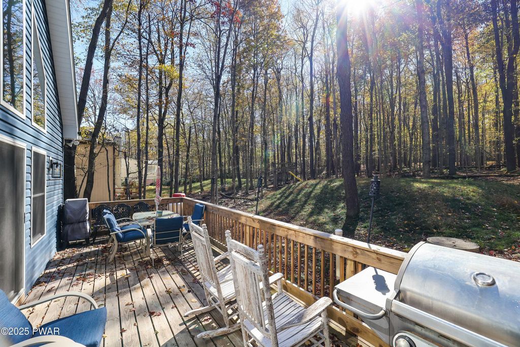 Photo of 1121 Cobblewood Road, Newfoundland, PA 18445 (MLS # PW260486)