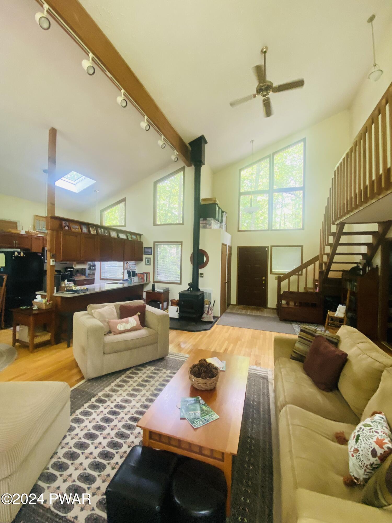 Lords Valley, Pennsylvania 18428, United States, 3 Bedrooms Bedrooms, ,2 BathroomsBathrooms,Residential,Active,56548