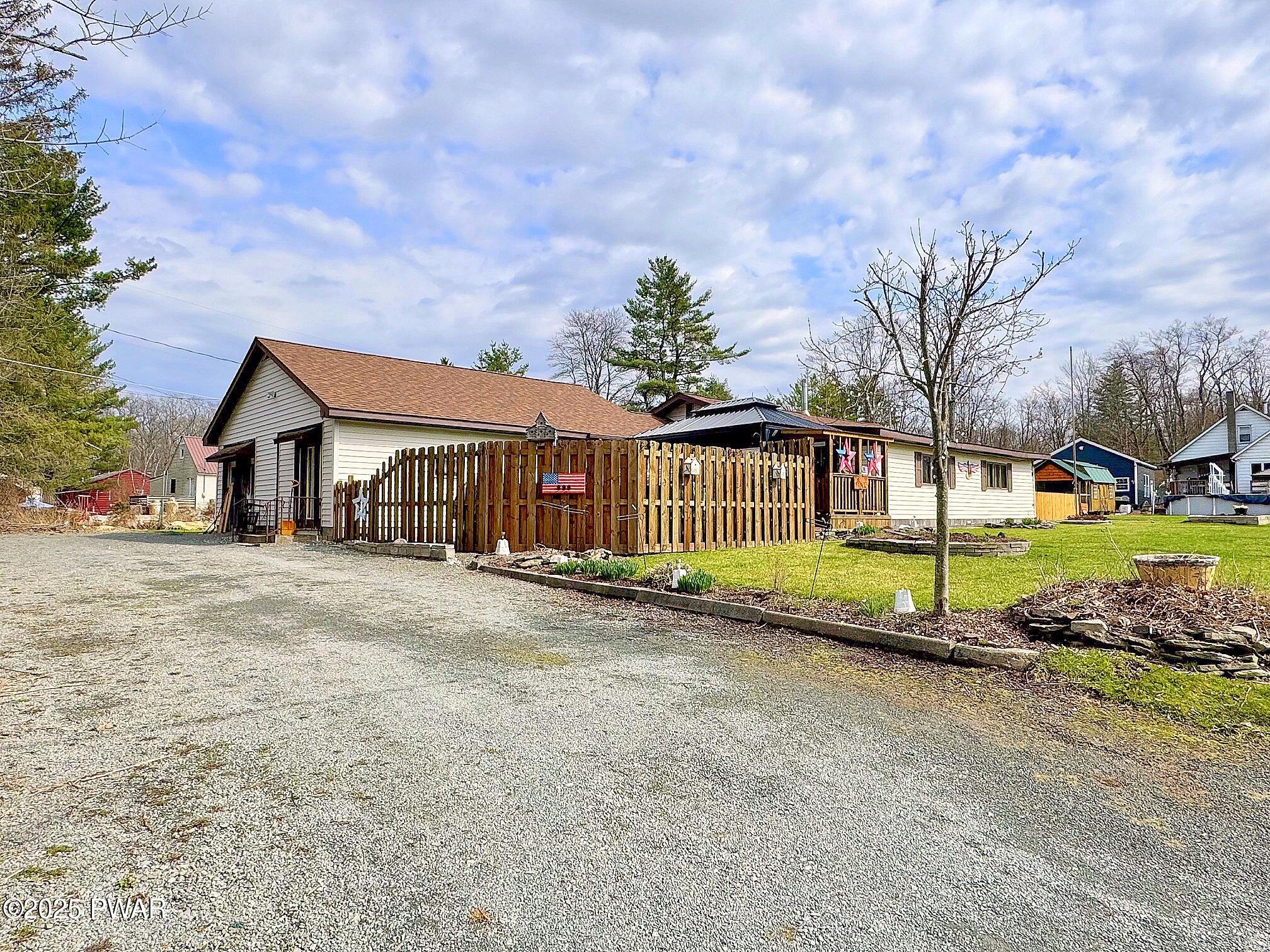 896 Rt. 390, Greentown, Pennsylvania image 43