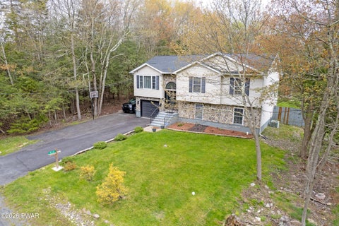 Homes For Sale - 412 Scotch Pine Drive<br/> Pocono Summit, PA 18346