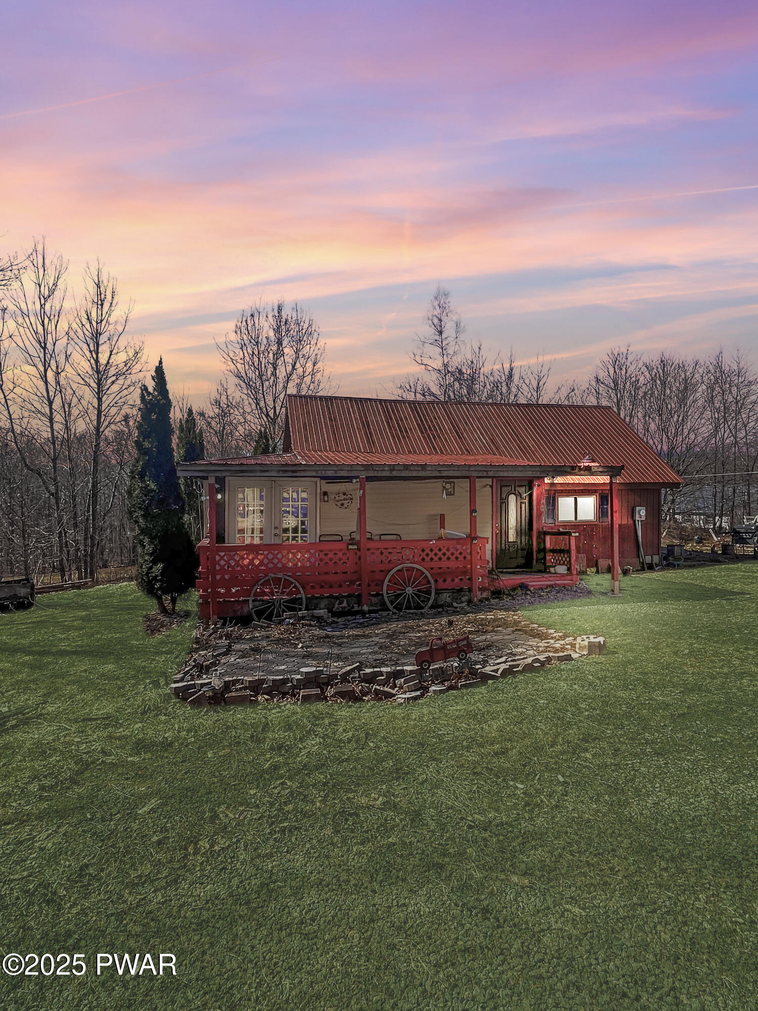 631 Ravnikar Road, Forest City, Pennsylvania image 1