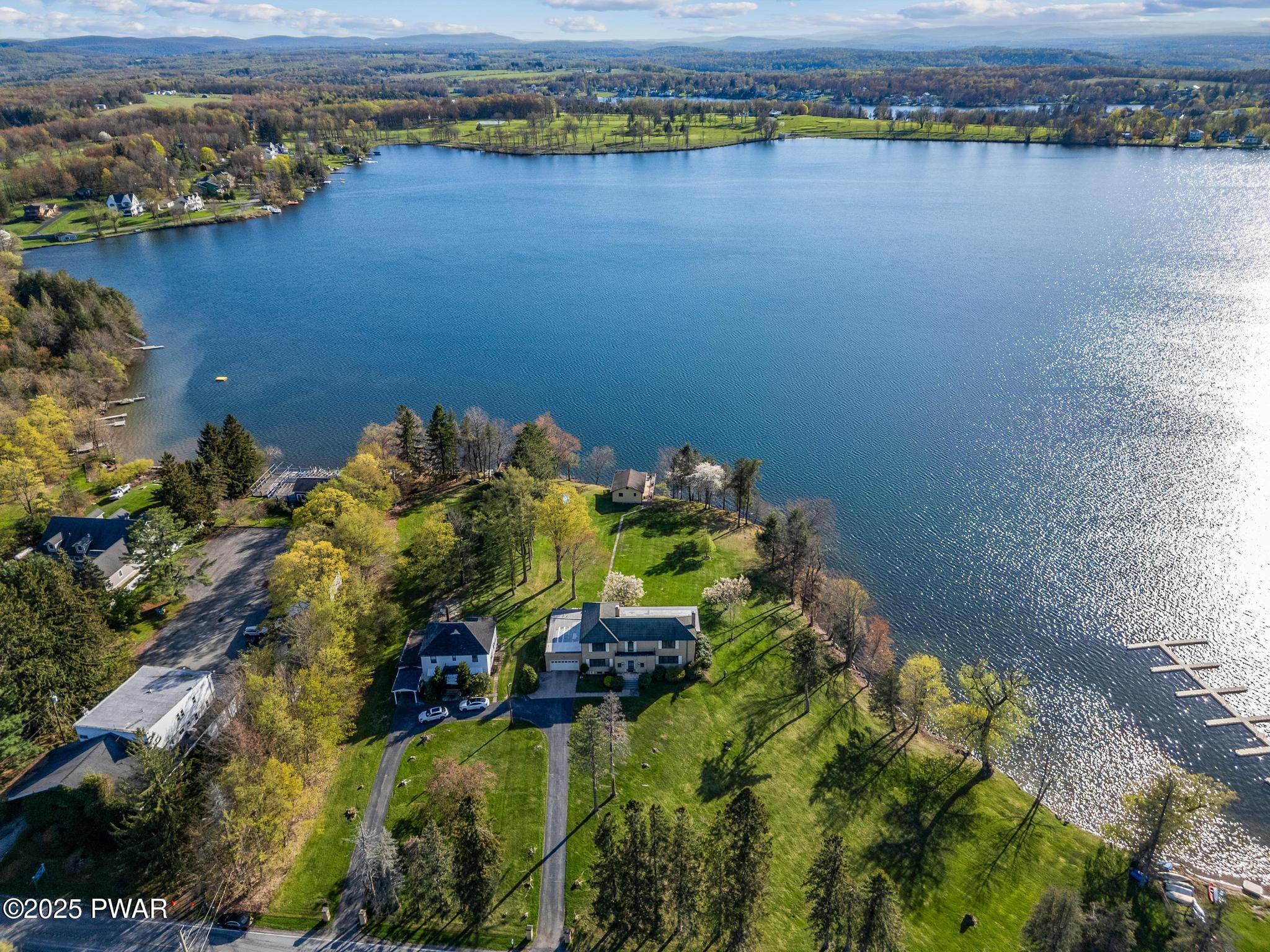 343 Crystal Lake, Carbondale, Pennsylvania image 5
