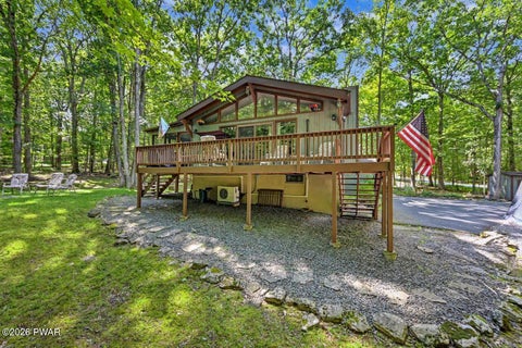 Homes For Sale - 198 Upper Lakeview Drive<br/> Pike County, Hawley, PA 18428